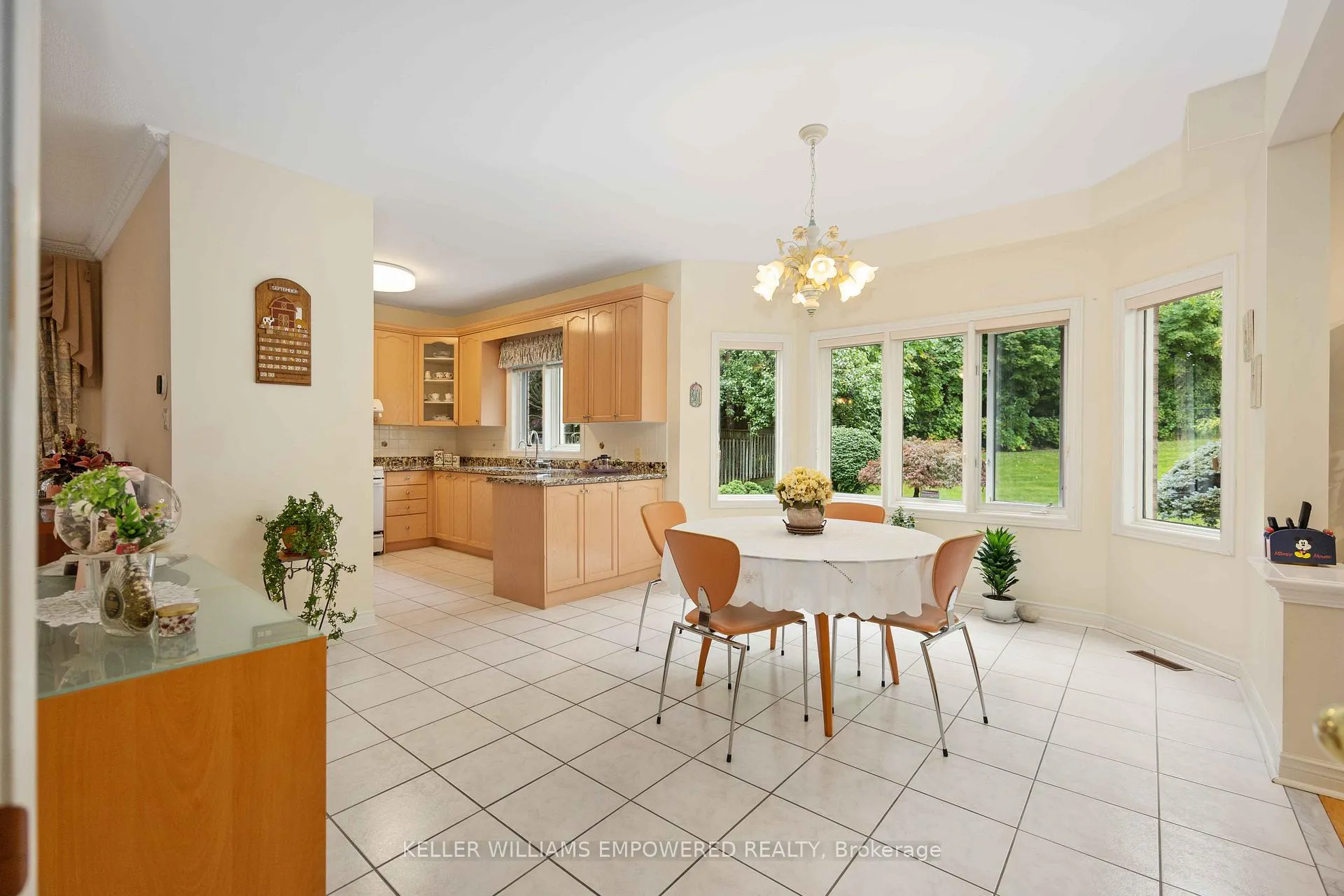 Photo 13 of 92 Oakhaven Drive, Markham, Cachet — HOMEH