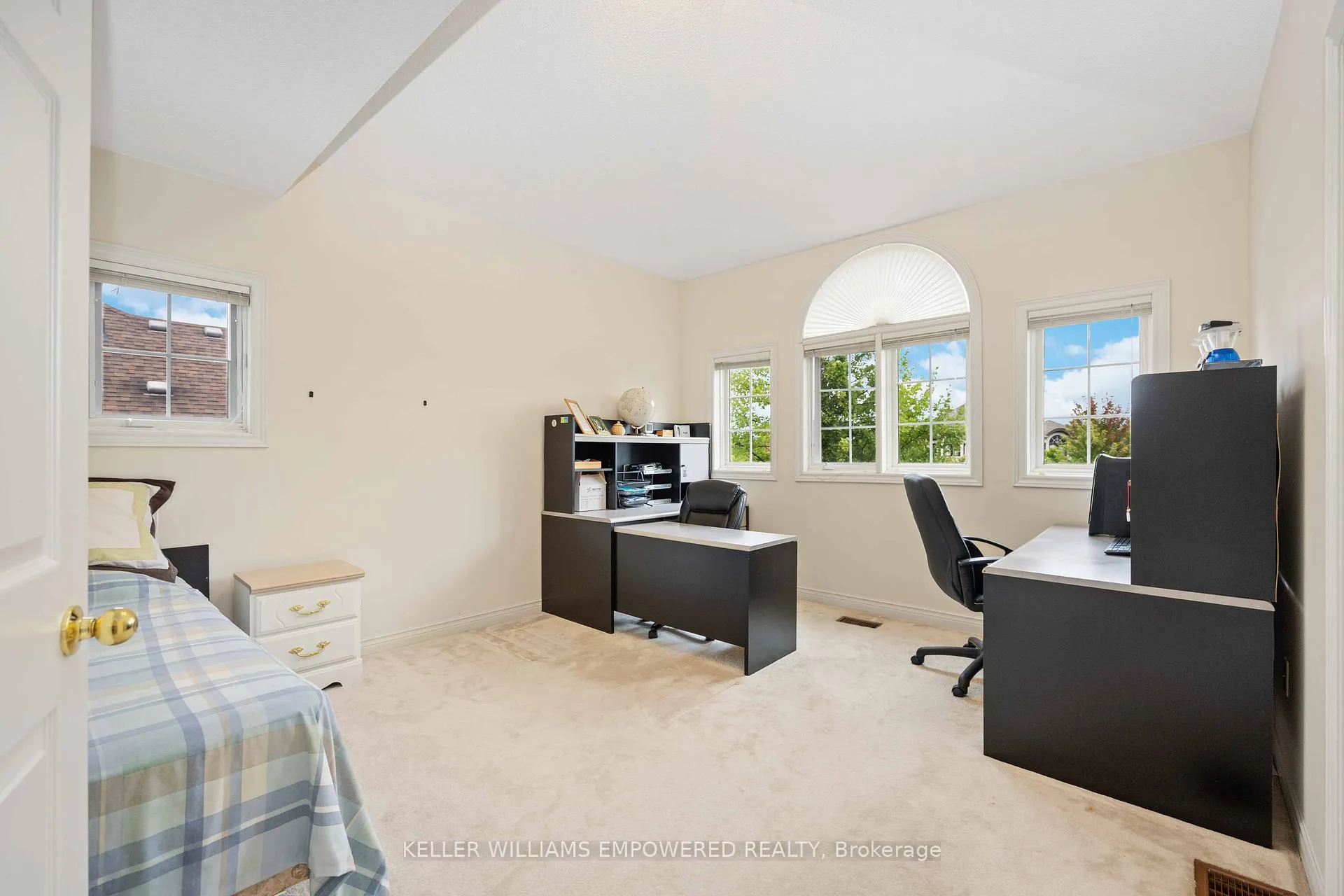 Photo 28 of 92 Oakhaven Drive, Markham, Cachet — HOMEH