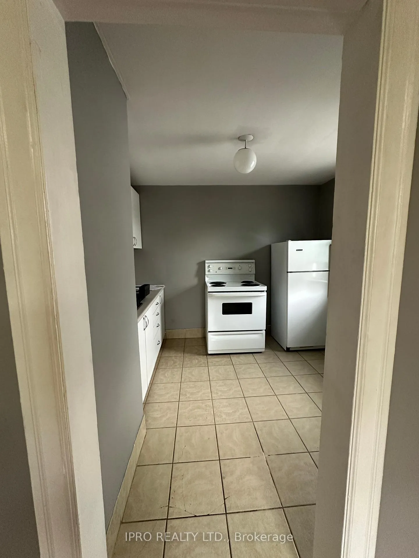 Photo 5 of Unit #2, 481 Howard Street, Oshawa, Central — HOMEH