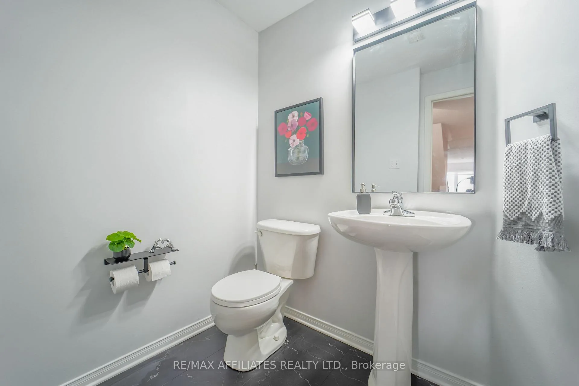 Photo 16 of 318 Crownridge Drive N, Ottawa, Kanata - Emerald Meadows/Trailwest — HOMEH
