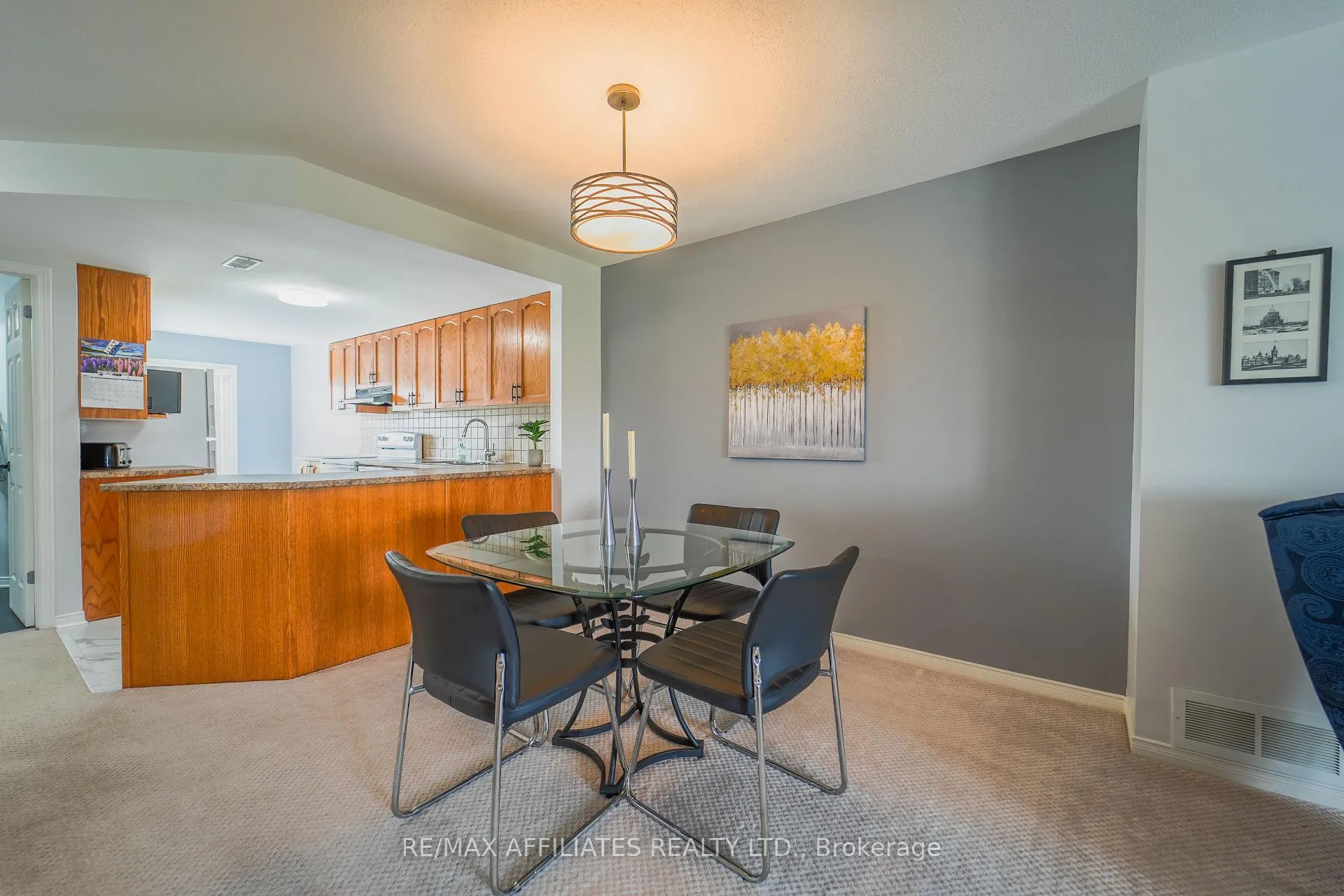 Photo 17 of 318 Crownridge Drive N, Ottawa, Kanata - Emerald Meadows/Trailwest — HOMEH