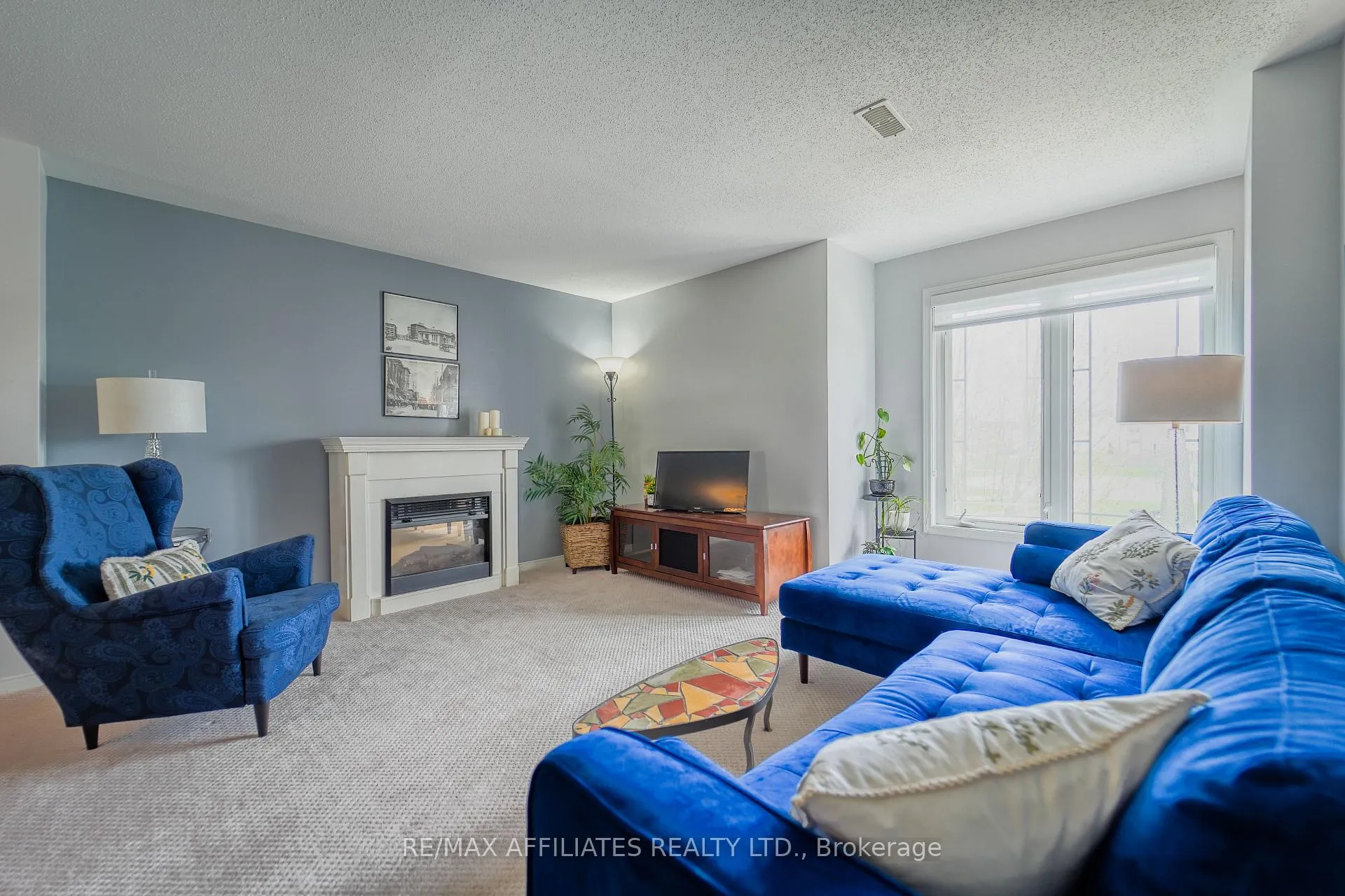 Photo 19 of 318 Crownridge Drive N, Ottawa, Kanata - Emerald Meadows/Trailwest — HOMEH