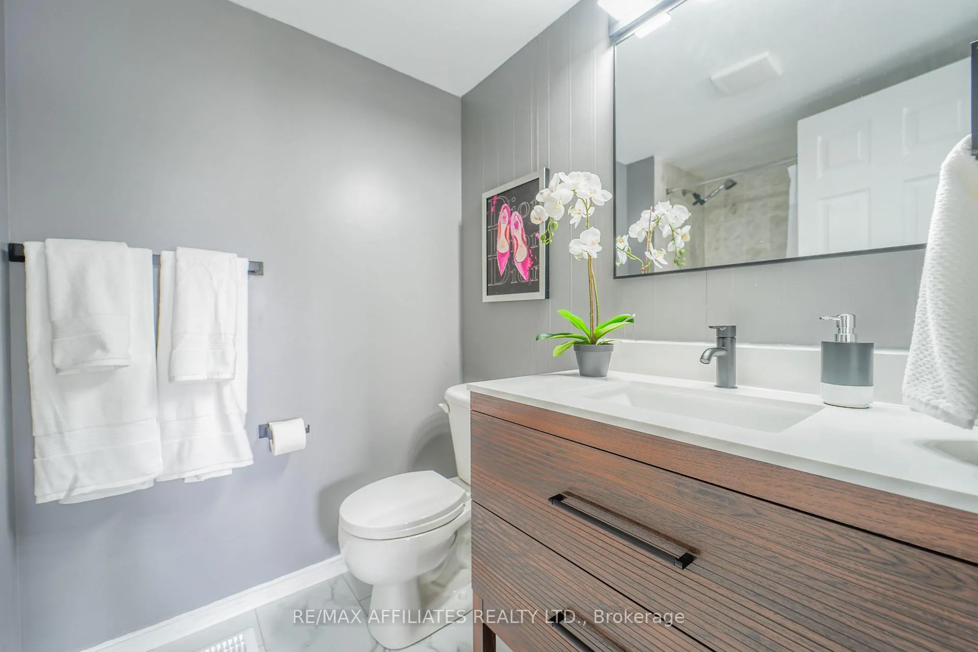 Photo 24 of 318 Crownridge Drive N, Ottawa, Kanata - Emerald Meadows/Trailwest — HOMEH