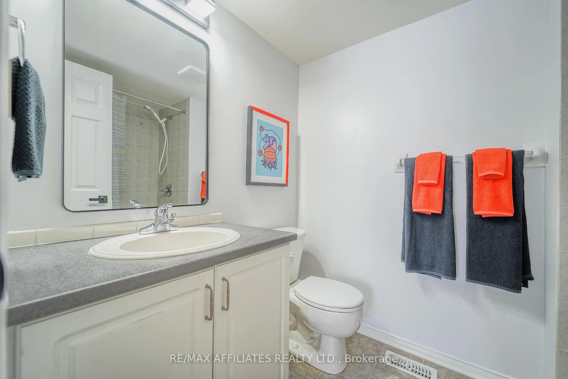 Photo 28 of 318 Crownridge Drive N, Ottawa, Kanata - Emerald Meadows/Trailwest — HOMEH