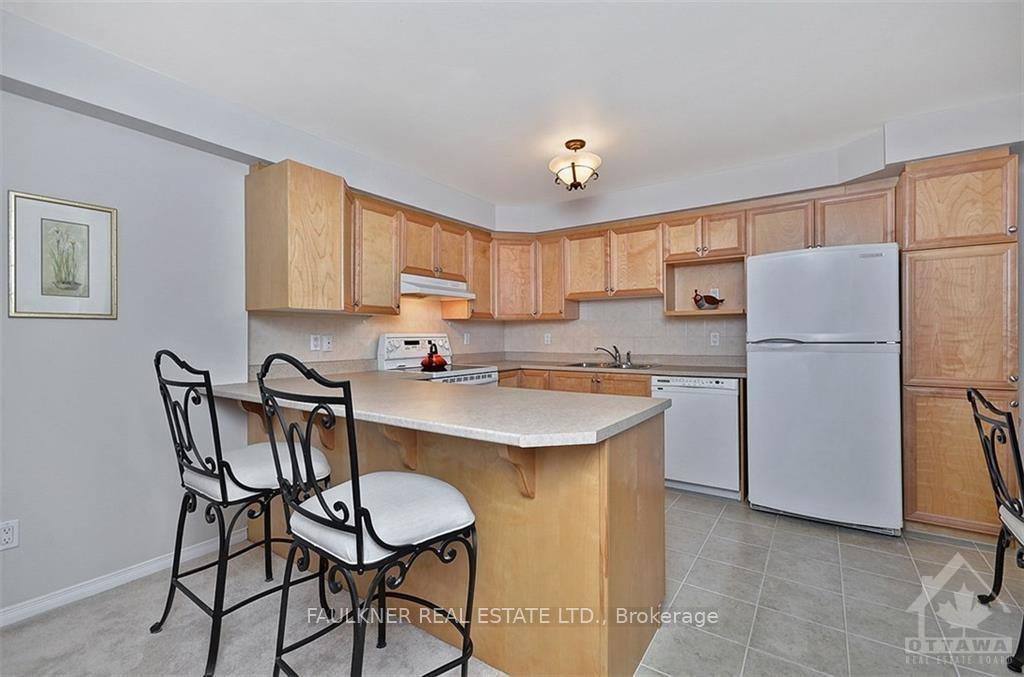 Photo 8 of 3 Carraway, Ottawa, Old Ottawa South — HOMEH
