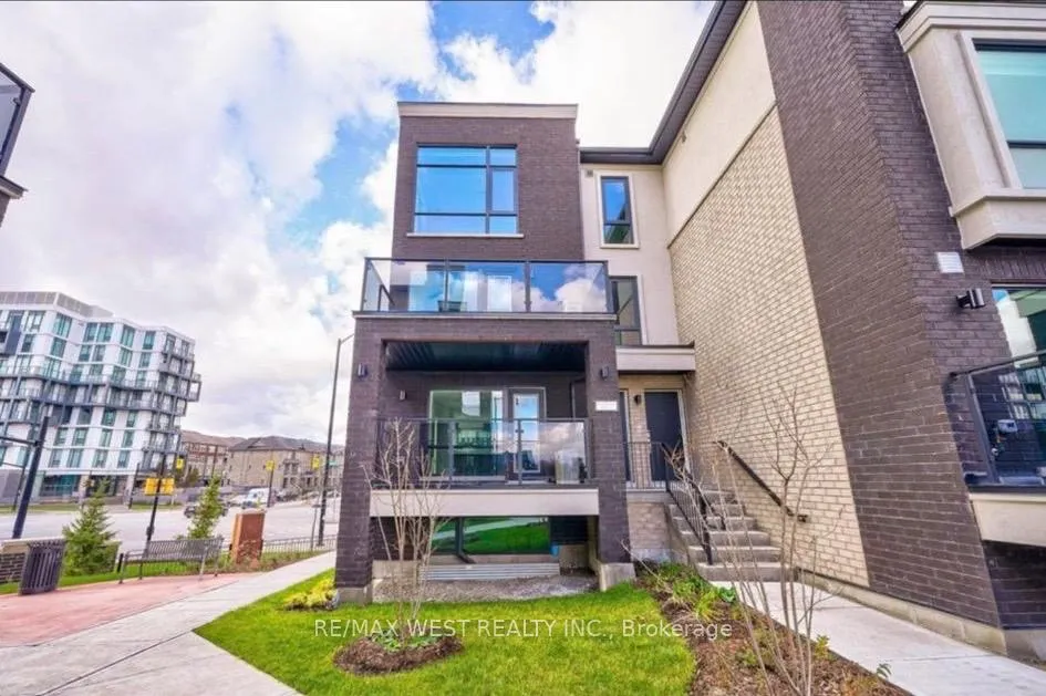 Front of Unit 1, 185 Veterans Drive