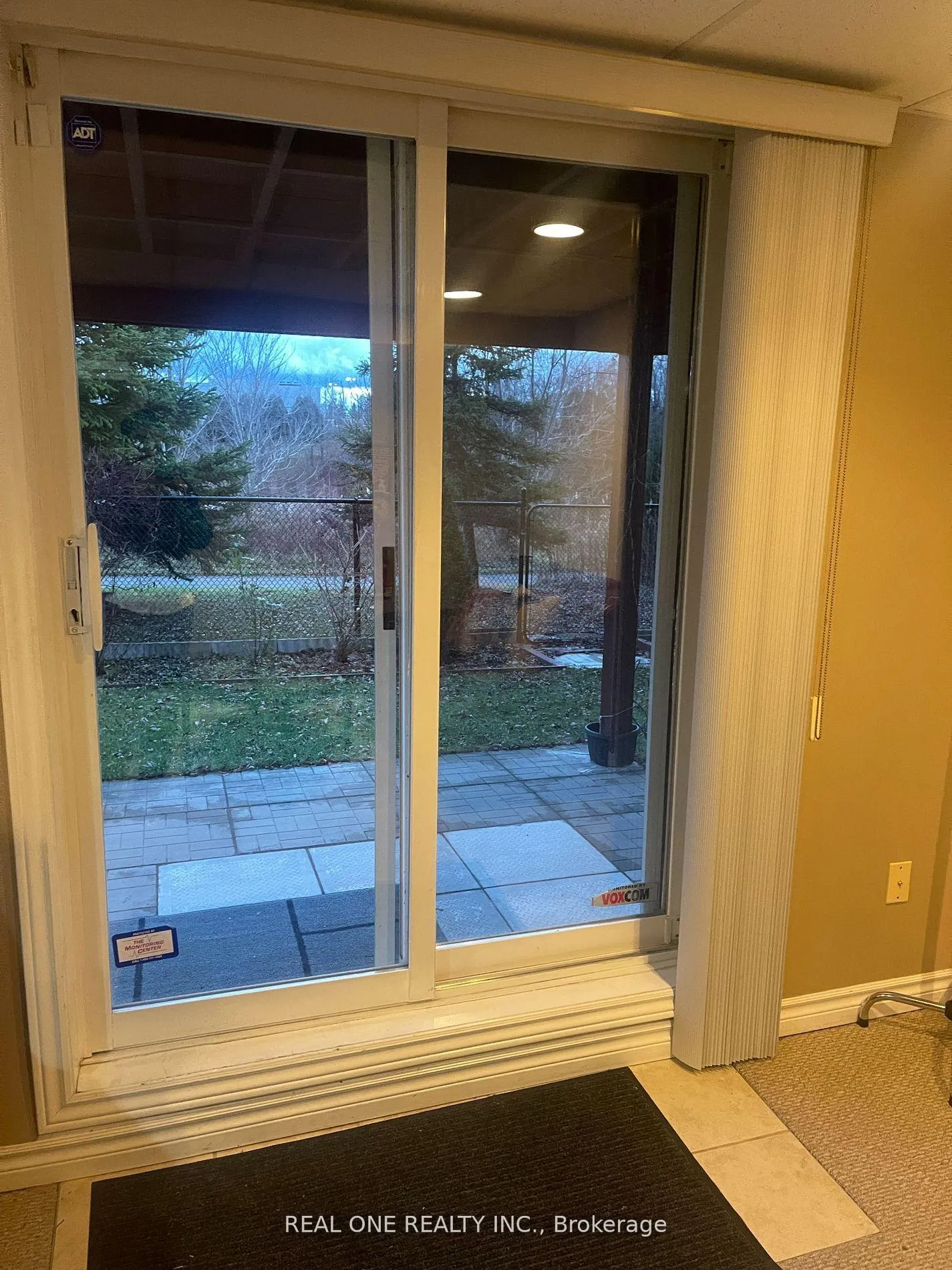 Photo 2 of 24 Southbrook Crescent, Markham, Cachet — HOMEH