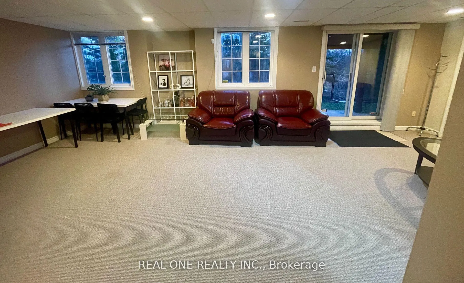 Photo 4 of 24 Southbrook Crescent, Markham, Cachet — HOMEH