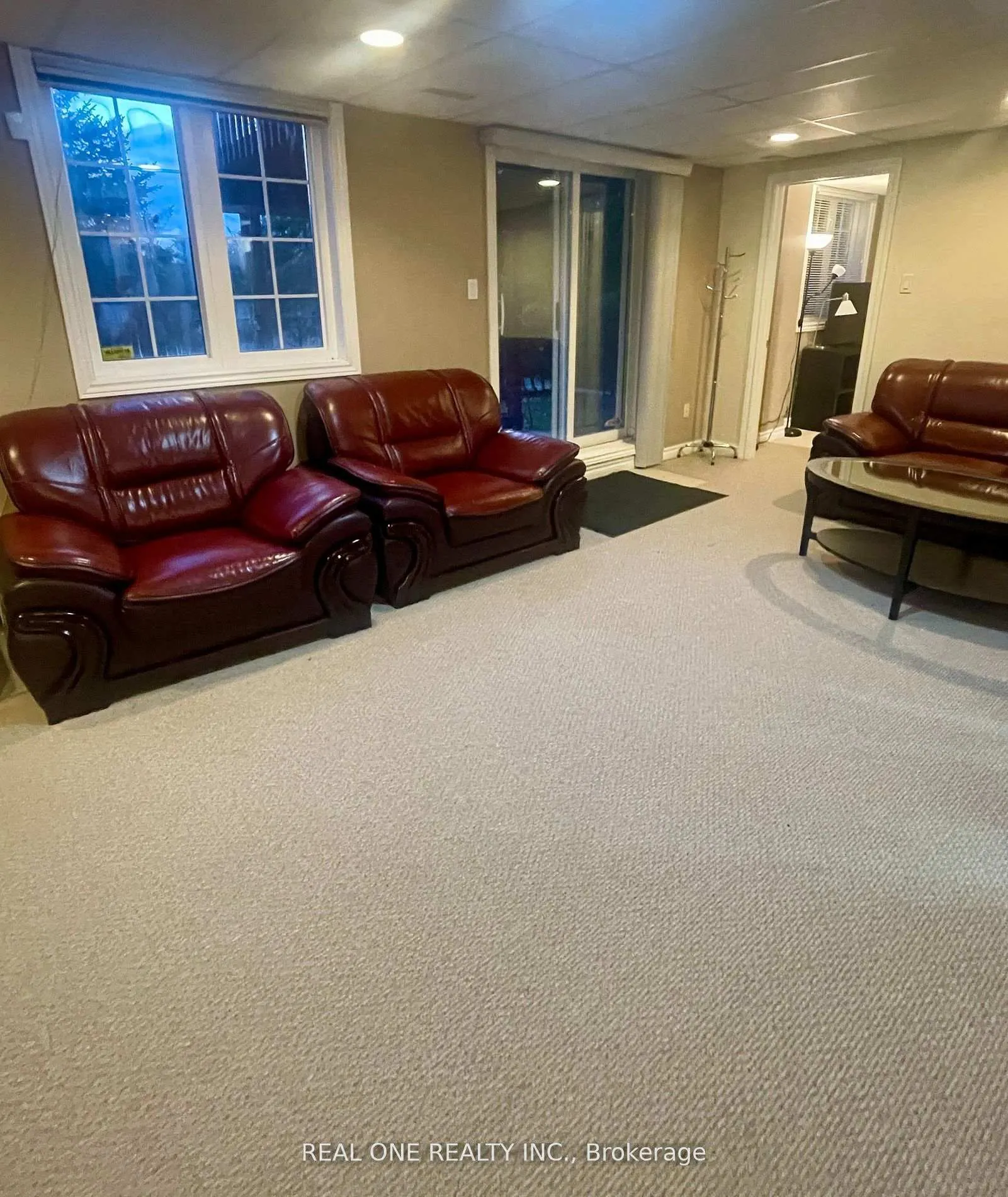 Photo 5 of 24 Southbrook Crescent, Markham, Cachet — HOMEH