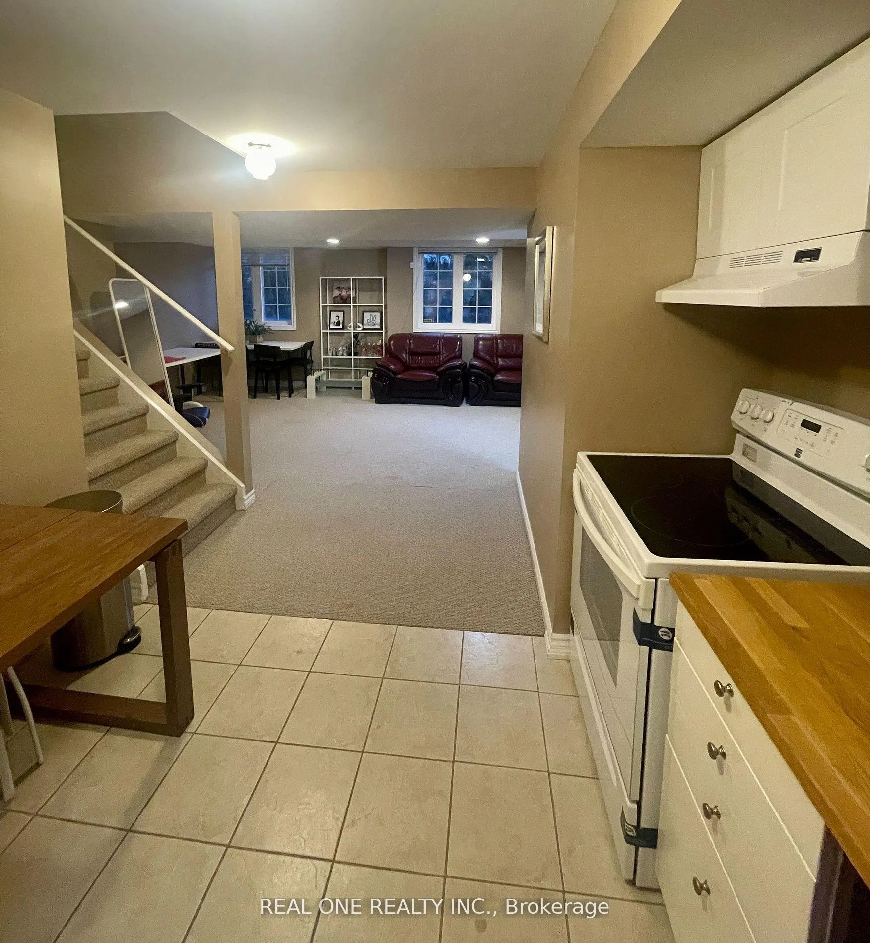 Photo 7 of 24 Southbrook Crescent, Markham, Cachet — HOMEH