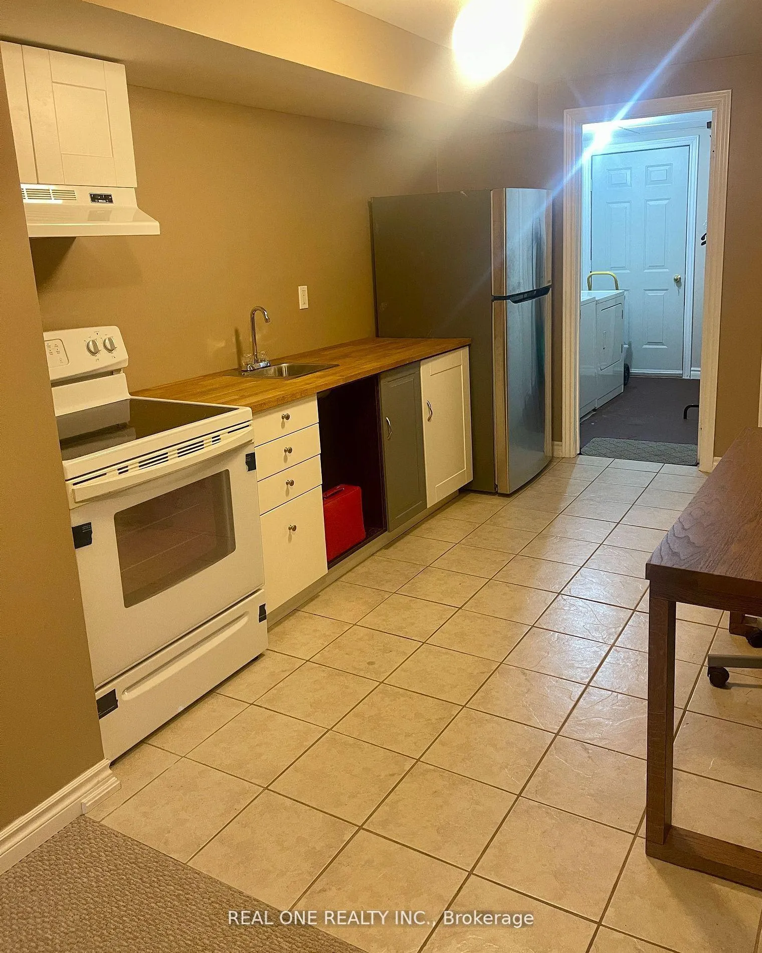 Photo 8 of 24 Southbrook Crescent, Markham, Cachet — HOMEH