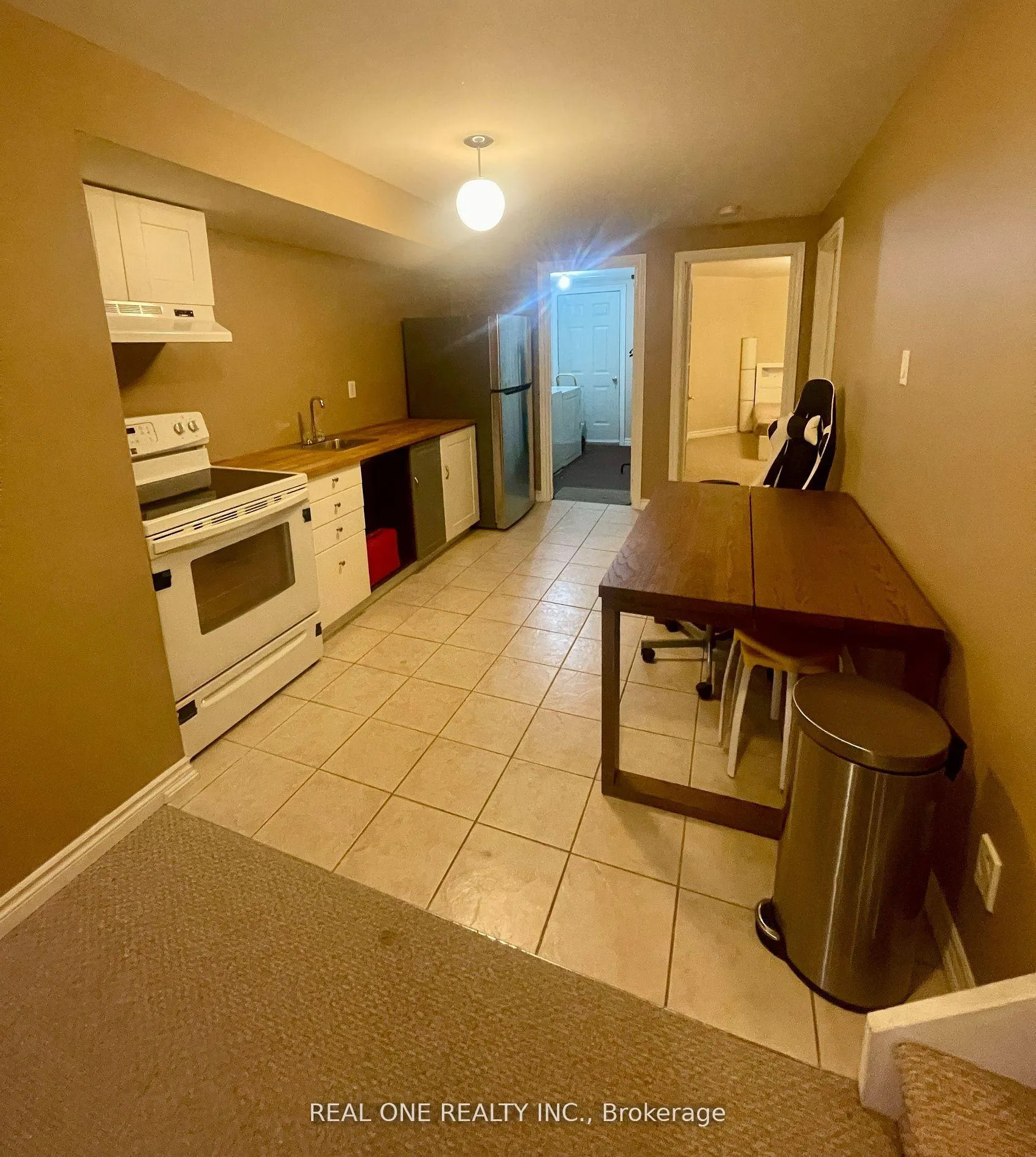 Photo 9 of 24 Southbrook Crescent, Markham, Cachet — HOMEH