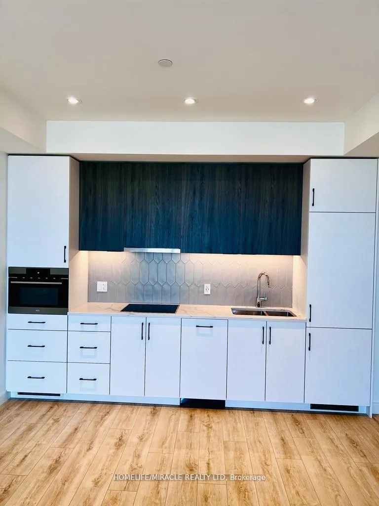 Photo 7 of Unit 1107, 741 King Street W, Kitchener, KW Hospital — HOMEH