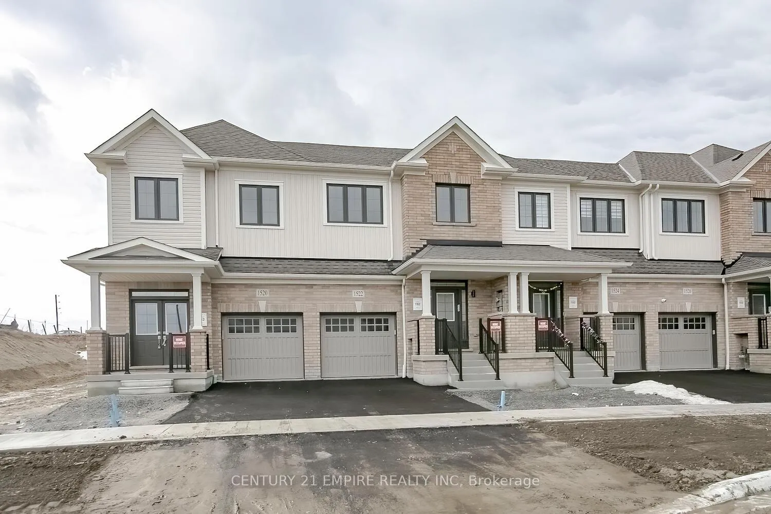 Photo 3 of 1522 Wheatcroft Drive, Oshawa, Kedron — HOMEH