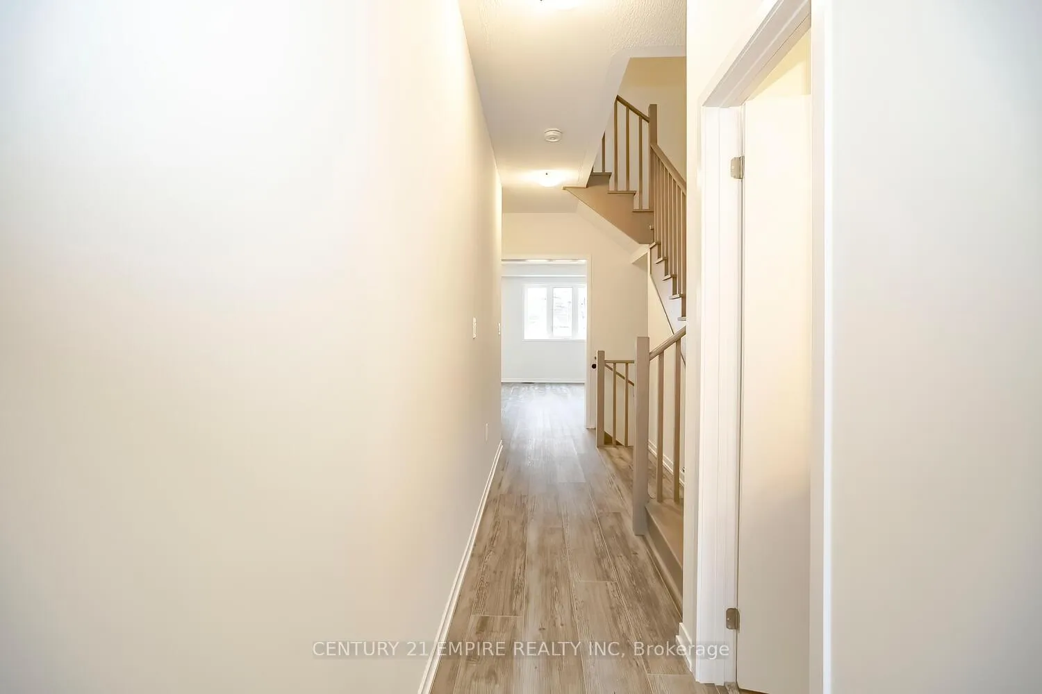 Photo 7 of 1522 Wheatcroft Drive, Oshawa, Kedron — HOMEH