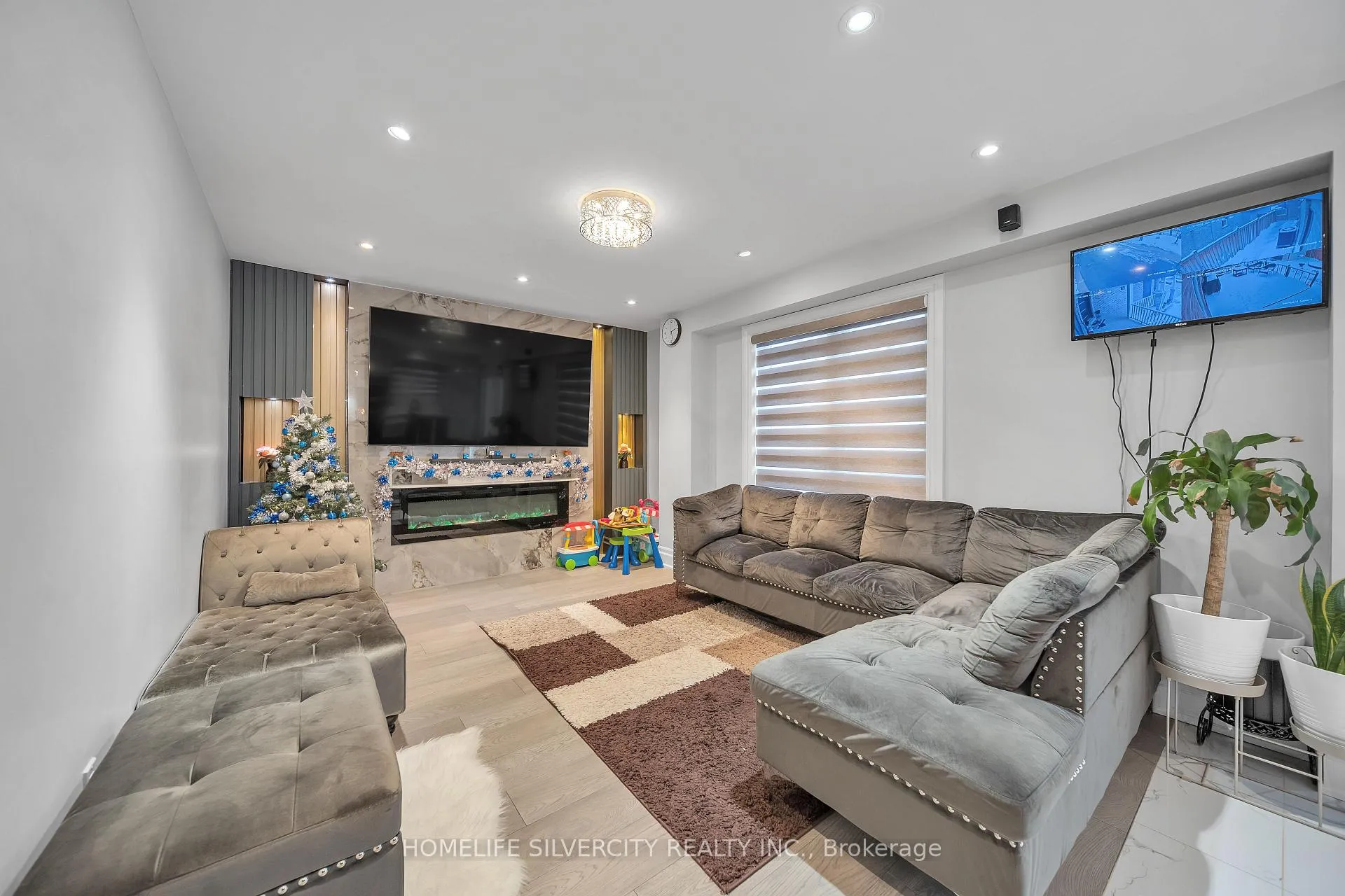 Photo 15 of 13 Rattlesnake Road W, Brampton, Sandringham-Wellington — HOMEH