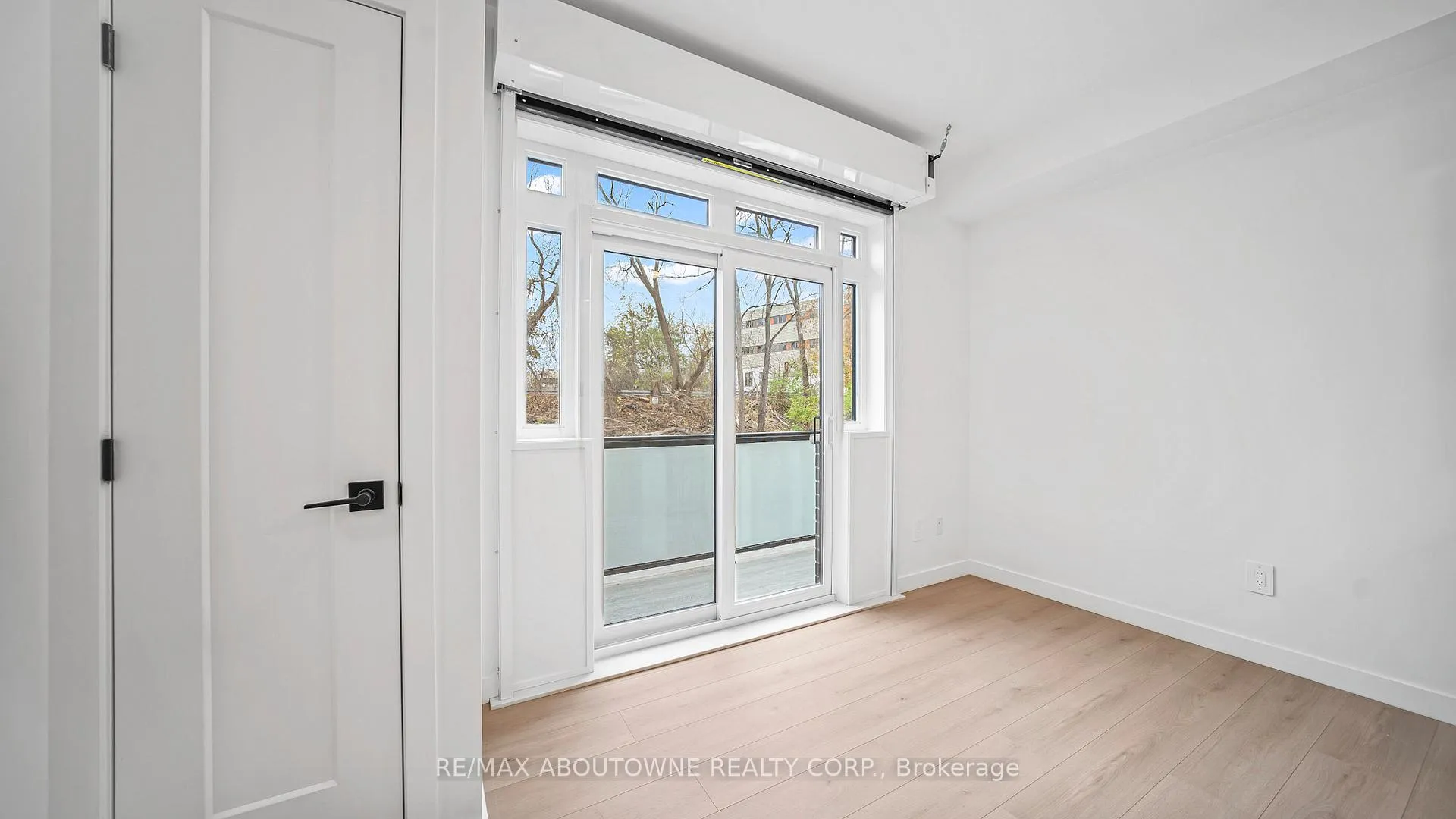 Photo 6 of Unit 73, 31 Mill Street, Kitchener — HOMEH