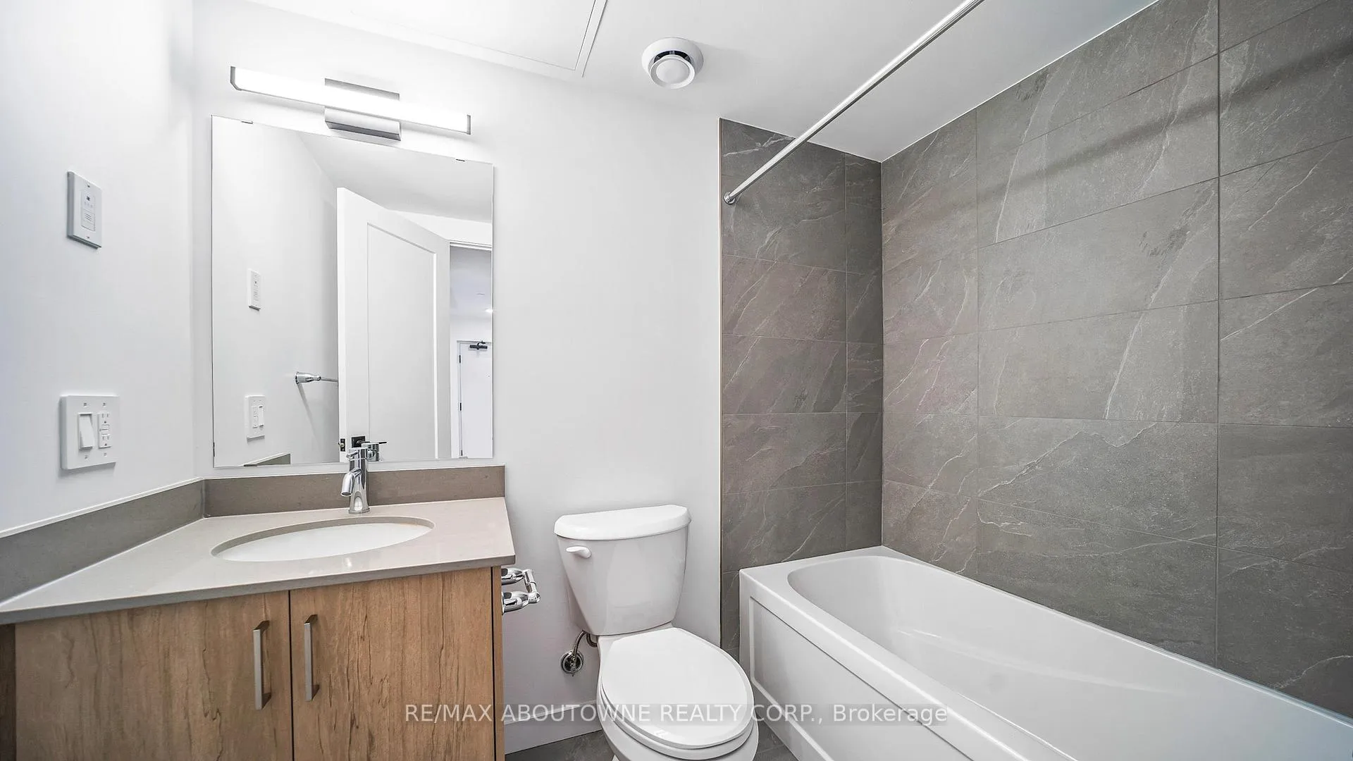 Photo 21 of Unit 73, 31 Mill Street, Kitchener — HOMEH