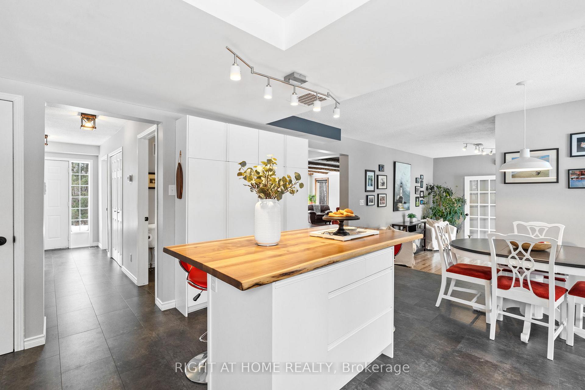 Photo 12 of 3016 Greenland Road, Ottawa, Dunrobin Shores — HOMEH