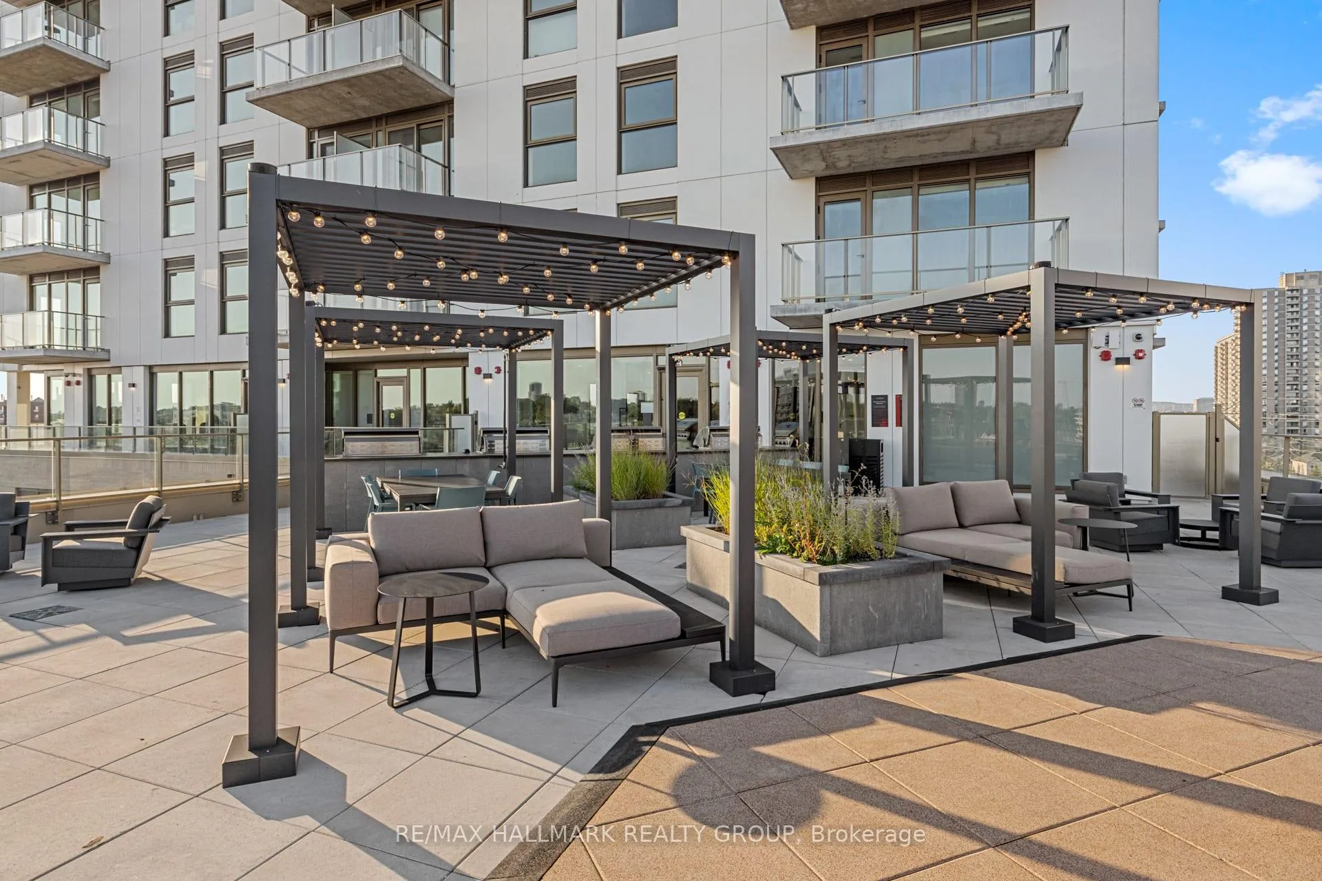 Photo 4 of Unit 810, 300 McRae Avenue, Ottawa, Westboro South — HOMEH