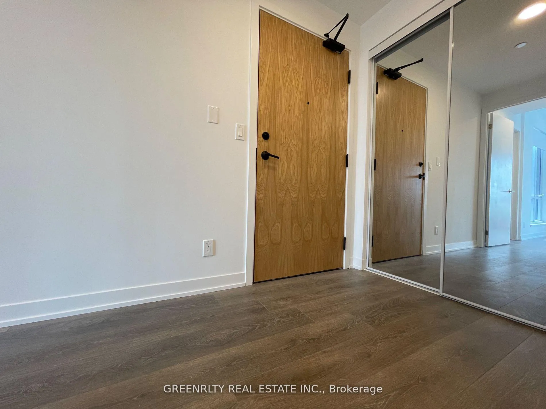 Photo 2 of Unit 515, 7950 Bathurst Street, Vaughan, Beverley Glen — HOMEH