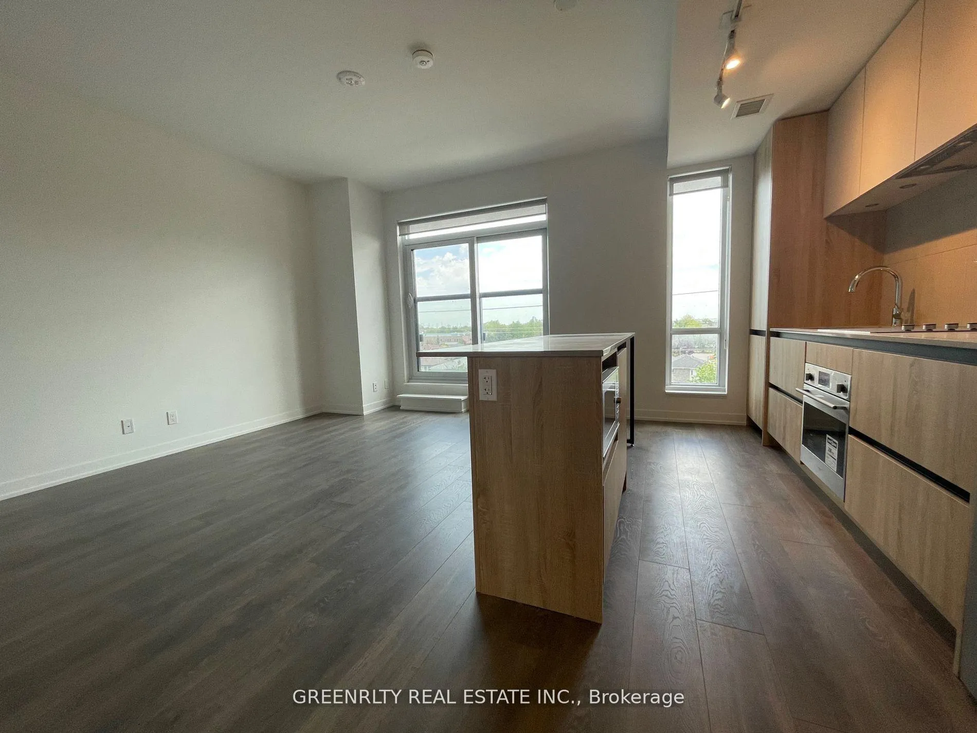 Photo 3 of Unit 515, 7950 Bathurst Street, Vaughan, Beverley Glen — HOMEH