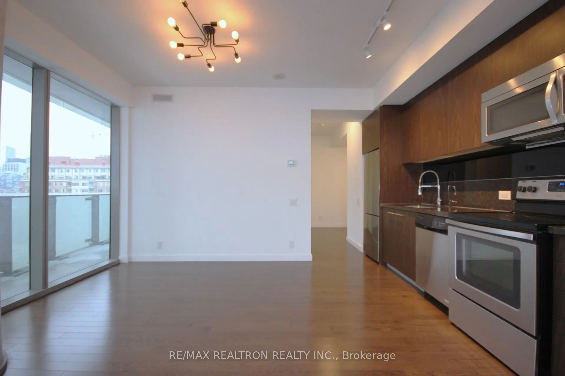 Photo 8 of Unit 710, 390 Cherry Street, Toronto, Waterfront Communities — HOMEH