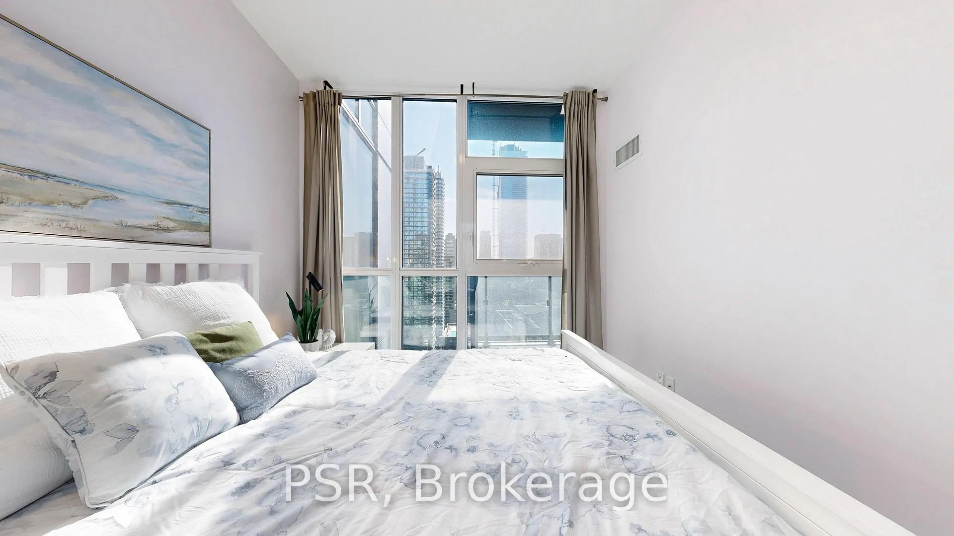 Photo 14 of Unit 3406, 28 Ted Rogers Way, Toronto, Church-Yonge Corridor — HOMEH