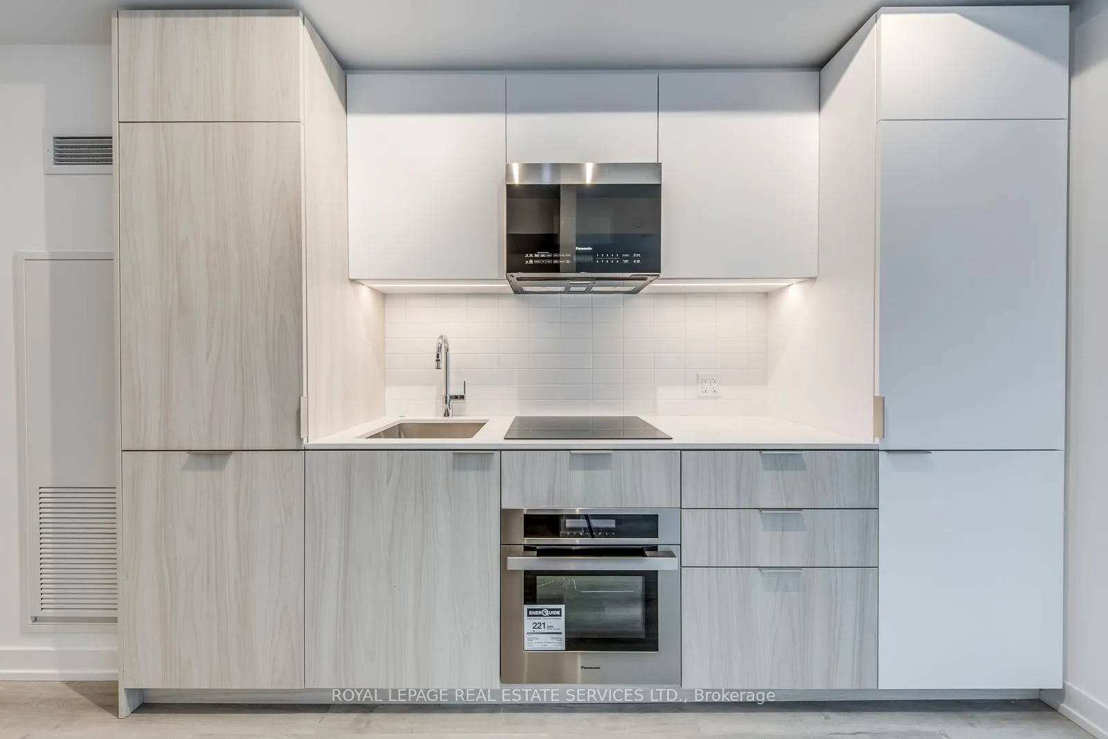 Photo 6 of Unit 828, 28 Eastern Avenue, Toronto, Moss Park — HOMEH