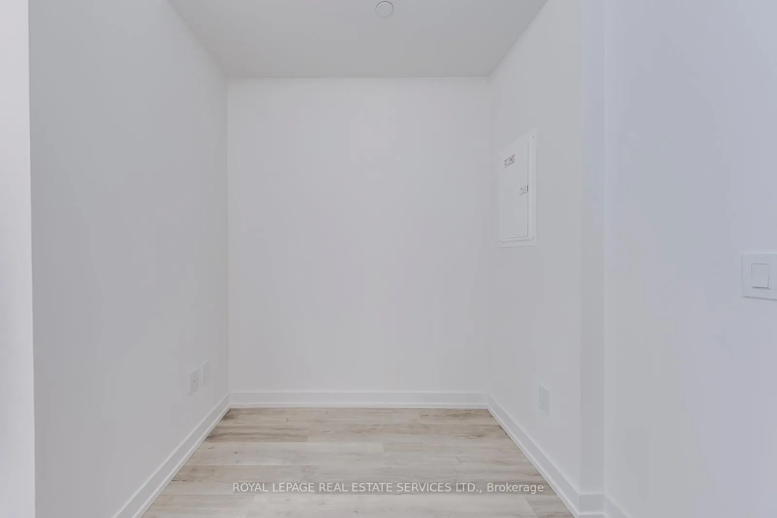 Photo 10 of Unit 828, 28 Eastern Avenue, Toronto, Moss Park — HOMEH