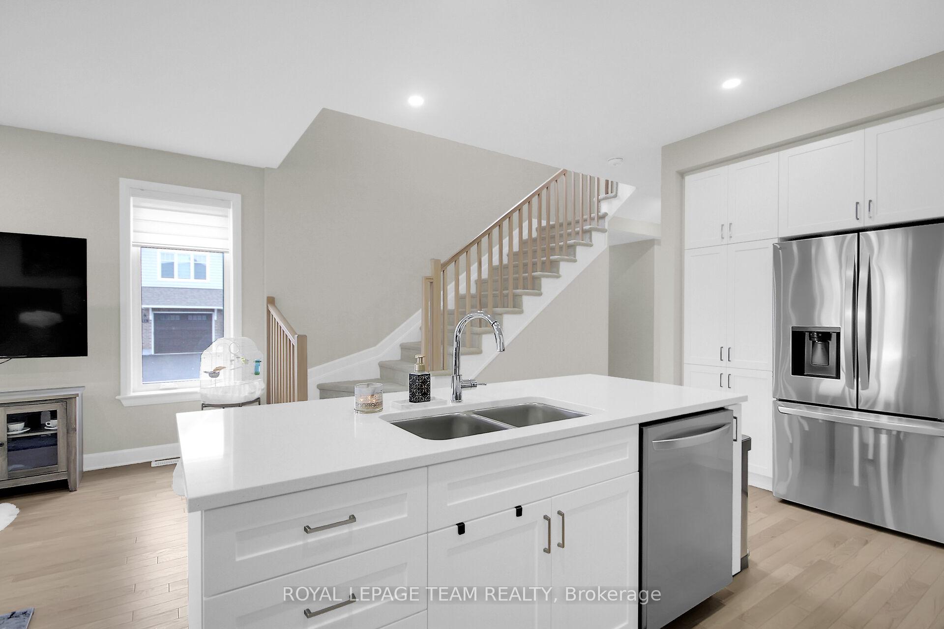 Photo 8 of 47 Mandevilla Crescent, Ottawa, Blossom Park/Kemp Park/Findlay Creek — HOMEH