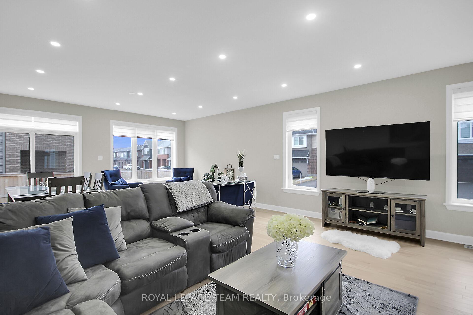 Photo 13 of 47 Mandevilla Crescent, Ottawa, Blossom Park/Kemp Park/Findlay Creek — HOMEH
