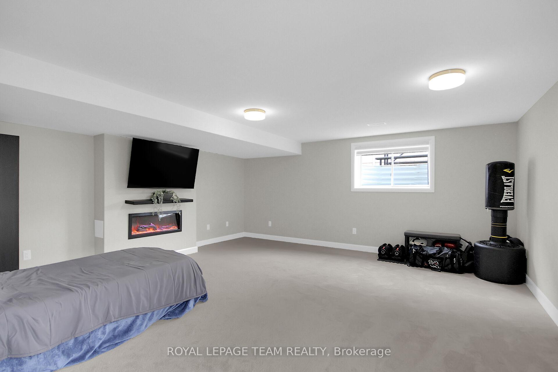 Photo 35 of 47 Mandevilla Crescent, Ottawa, Blossom Park/Kemp Park/Findlay Creek — HOMEH