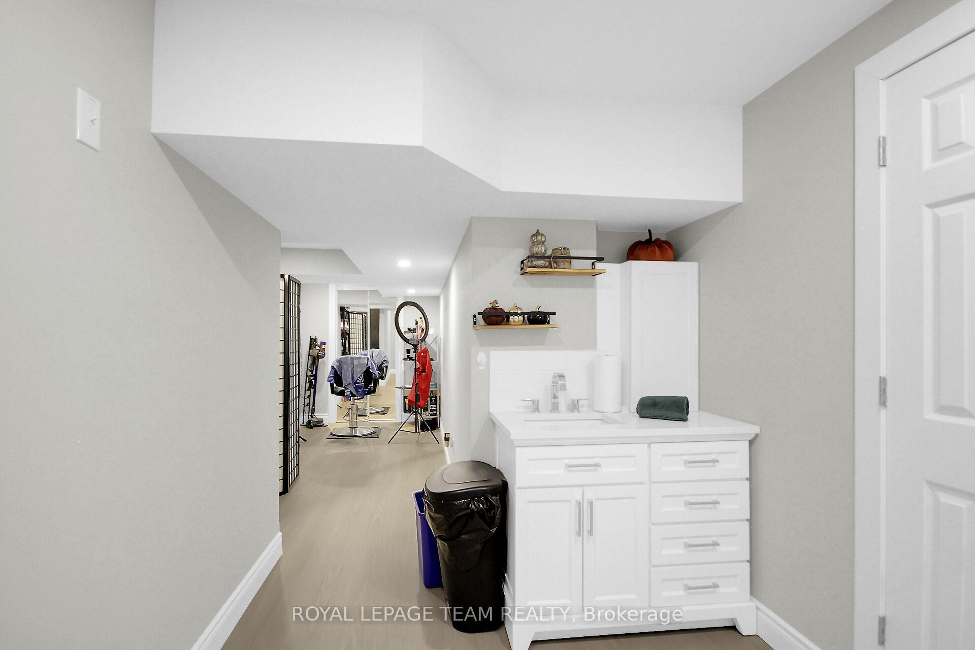 Photo 37 of 47 Mandevilla Crescent, Ottawa, Blossom Park/Kemp Park/Findlay Creek — HOMEH