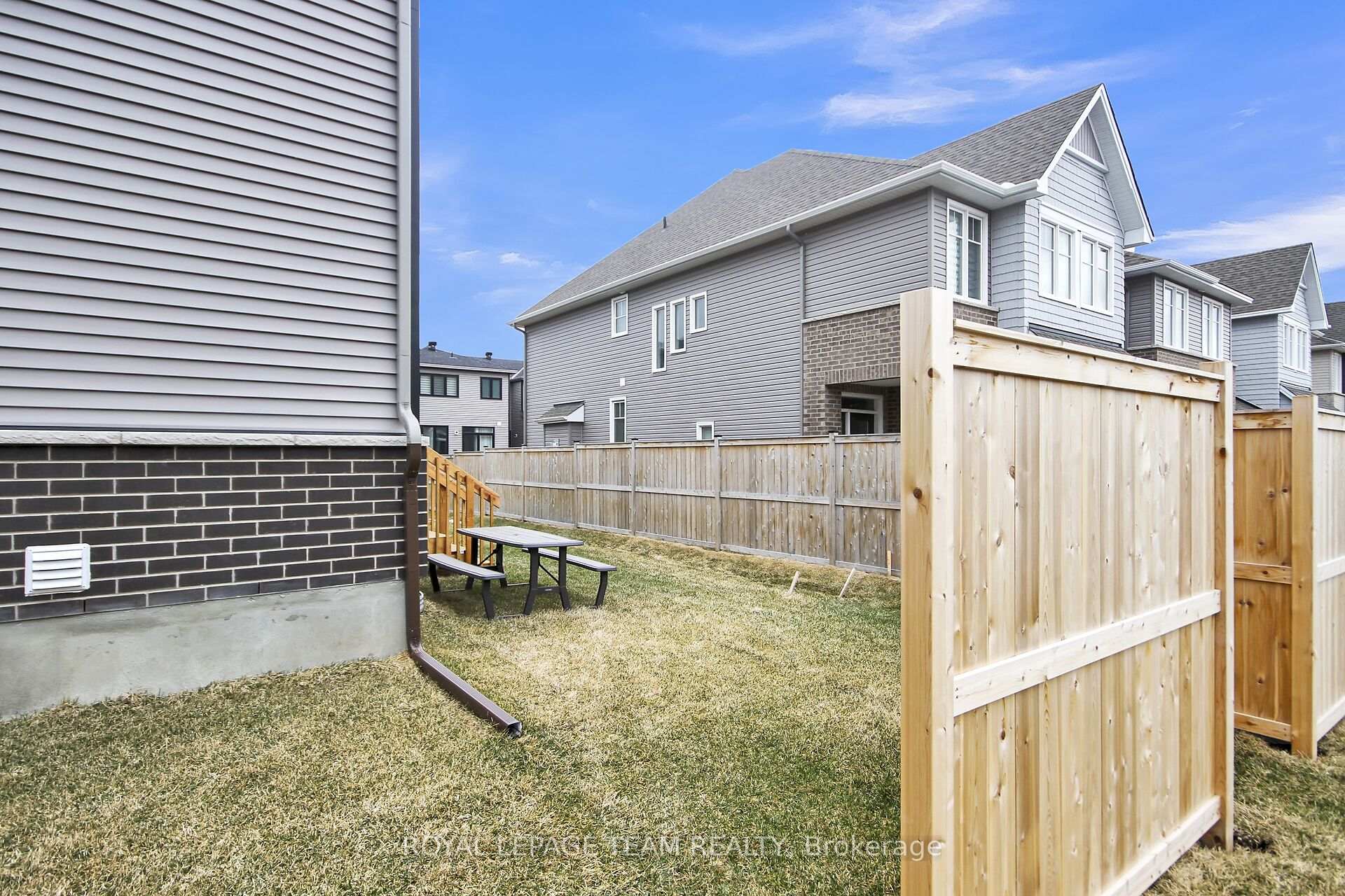 Photo 41 of 47 Mandevilla Crescent, Ottawa, Blossom Park/Kemp Park/Findlay Creek — HOMEH