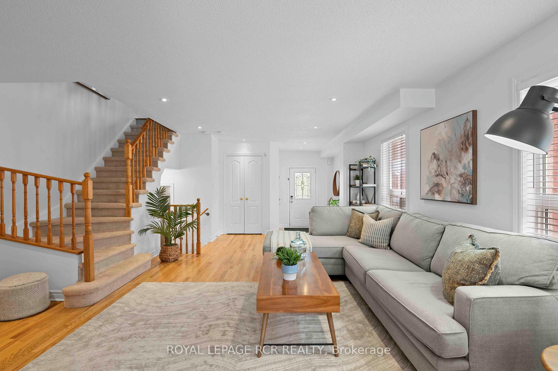 Photo 5 of 103 Grapevine Road, Caledon, Bolton West — HOMEH