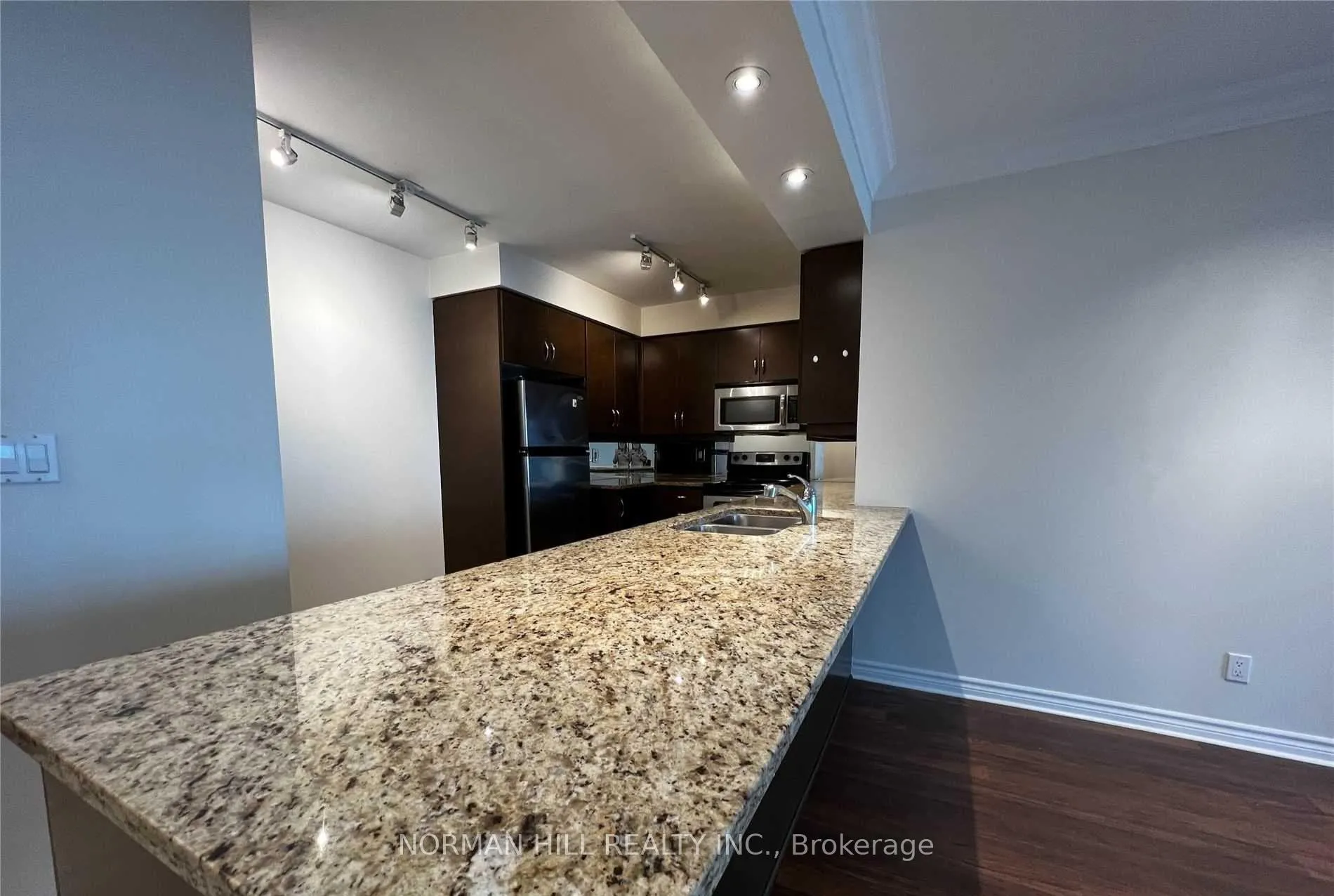 Photo 4 of Unit 1607, 88 Promenade Circle, Vaughan, Brownridge — HOMEH
