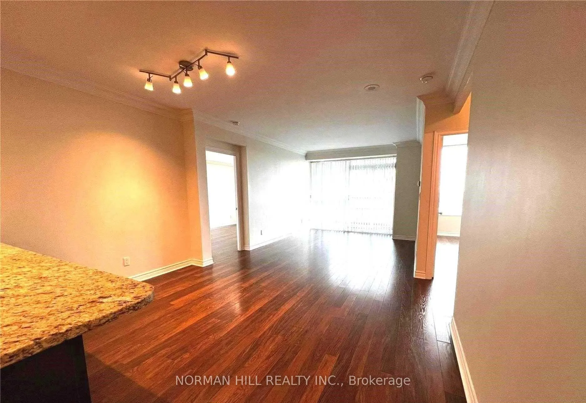 Photo 5 of Unit 1607, 88 Promenade Circle, Vaughan, Brownridge — HOMEH