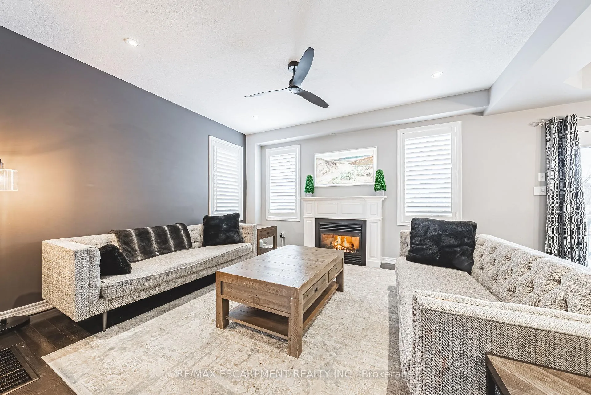 Photo 6 of 48 Madonna Drive, Hamilton, Carpenter — HOMEH
