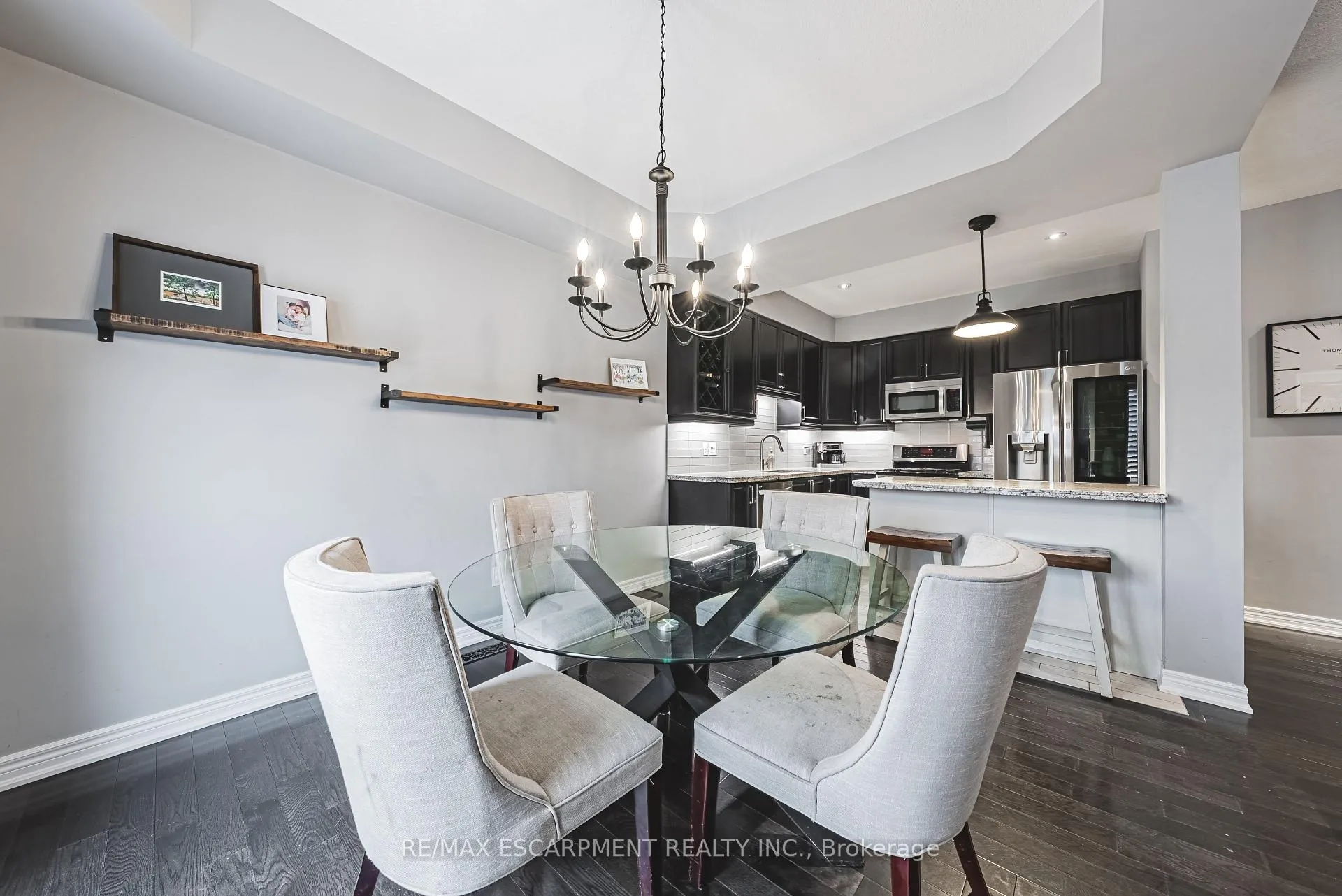 Photo 10 of 48 Madonna Drive, Hamilton, Carpenter — HOMEH