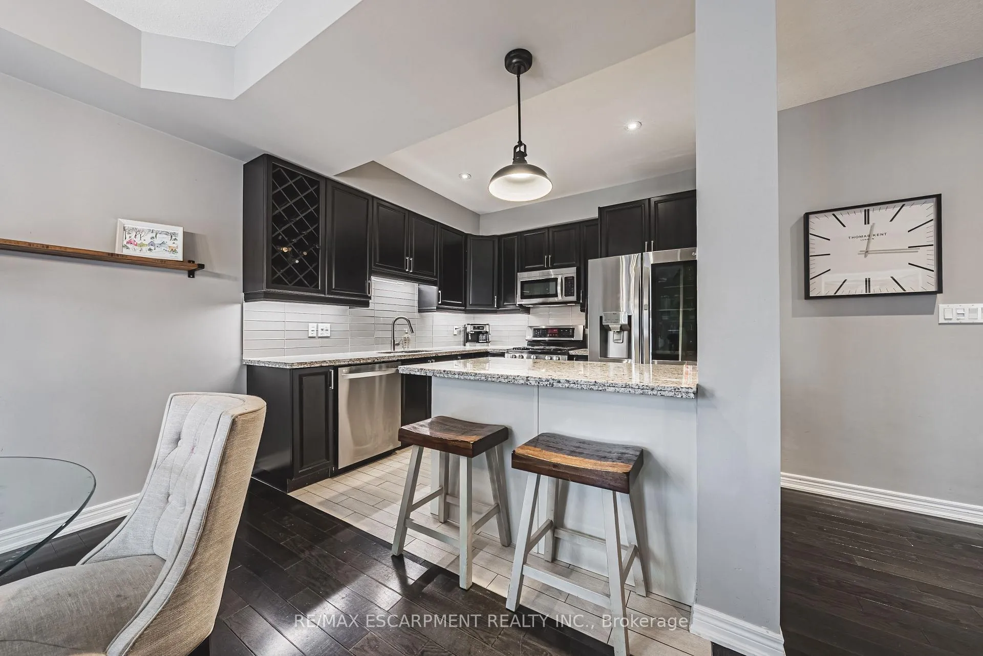 Photo 11 of 48 Madonna Drive, Hamilton, Carpenter — HOMEH