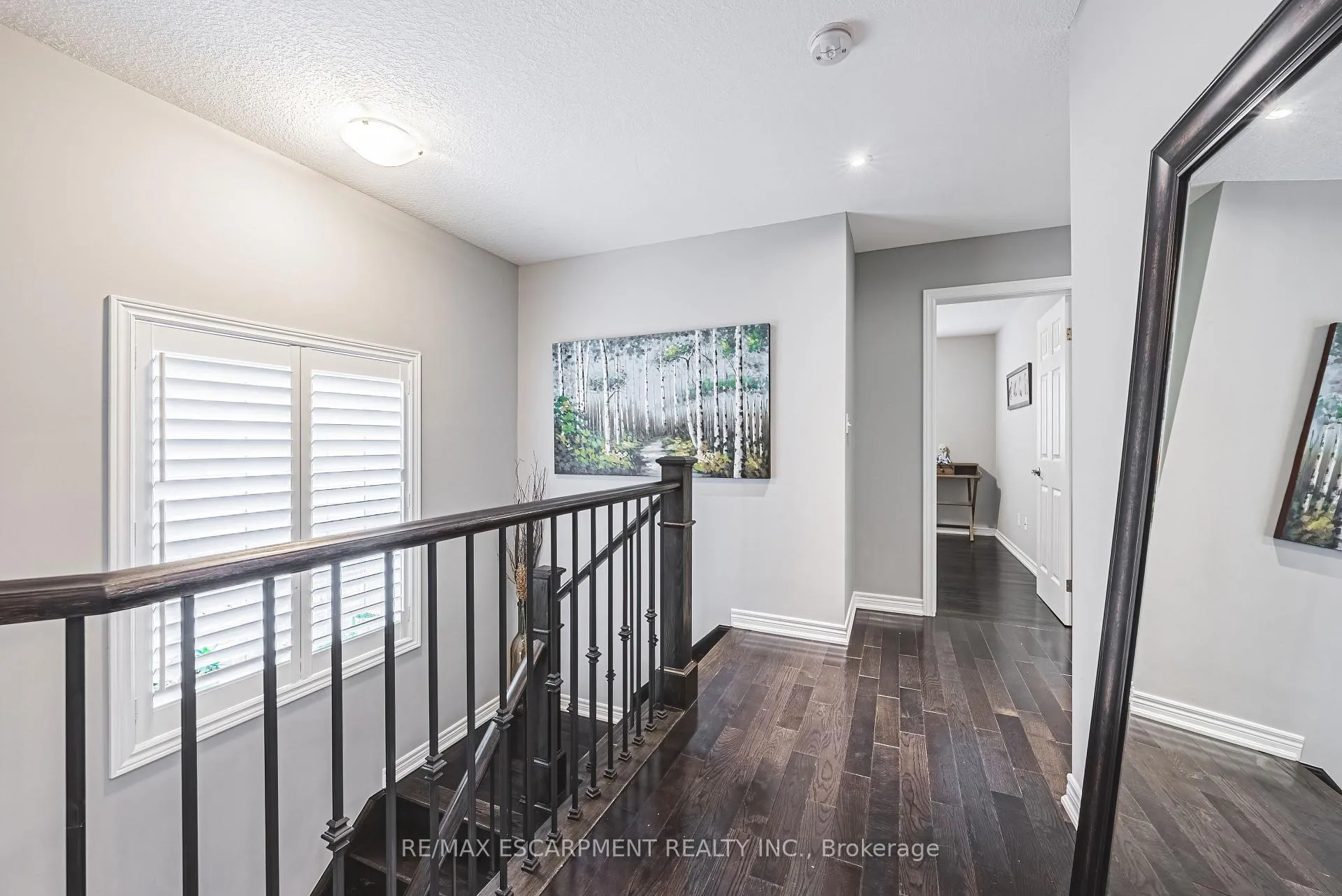 Photo 16 of 48 Madonna Drive, Hamilton, Carpenter — HOMEH