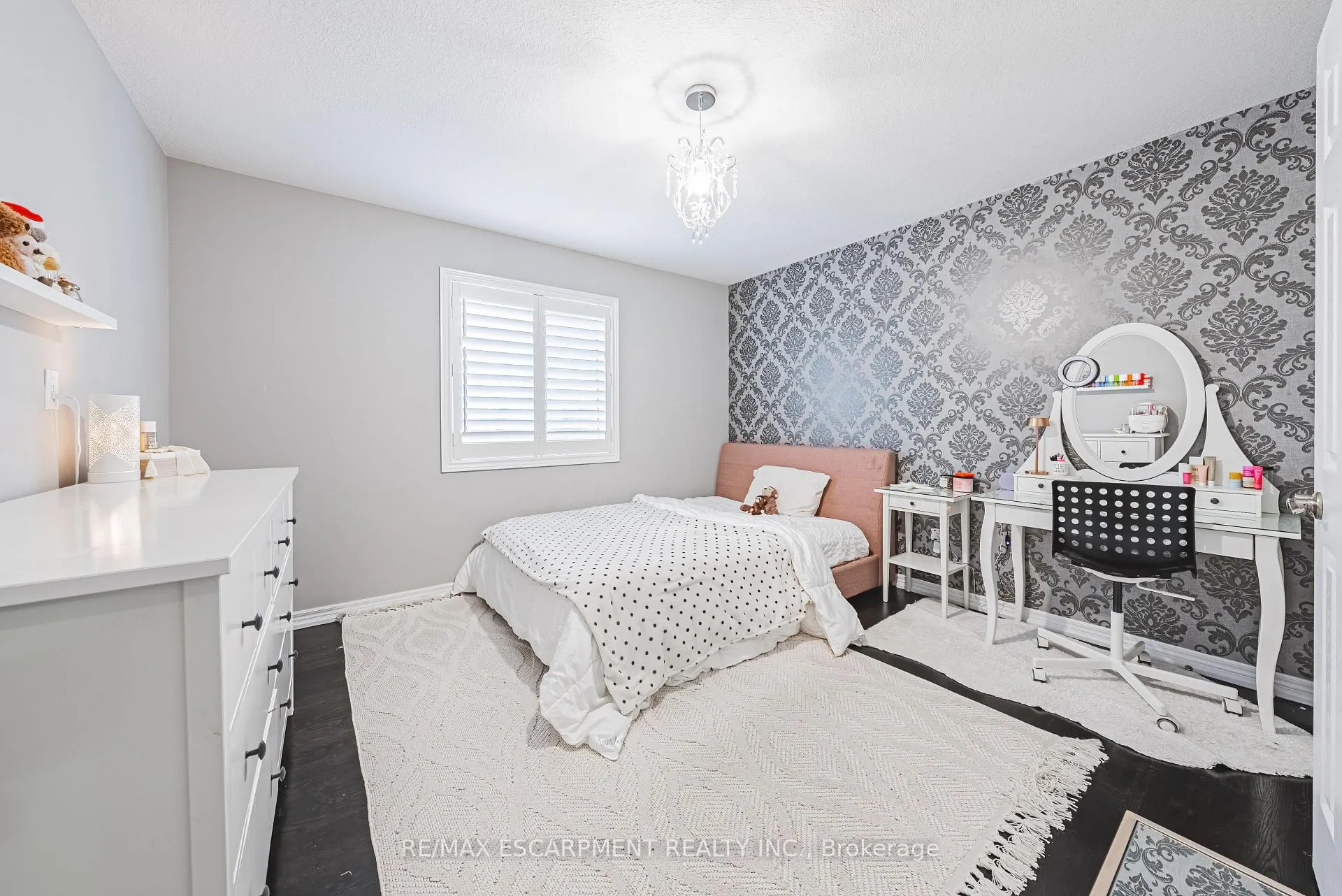 Photo 20 of 48 Madonna Drive, Hamilton, Carpenter — HOMEH