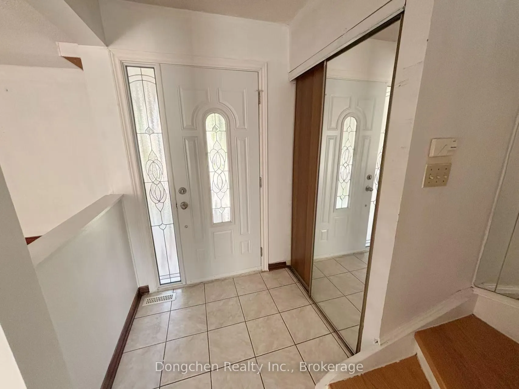 Photo 8 of 145 Risebrough Circuit, Markham, Milliken Mills West — HOMEH