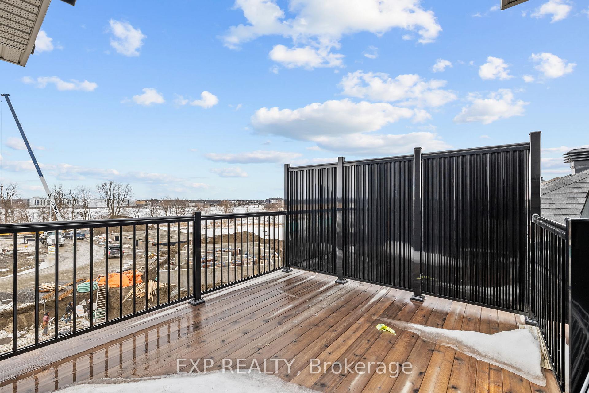 Photo 9 of 212 Conservancy Drive, Ottawa, Barrhaven - Heritage Park — HOMEH