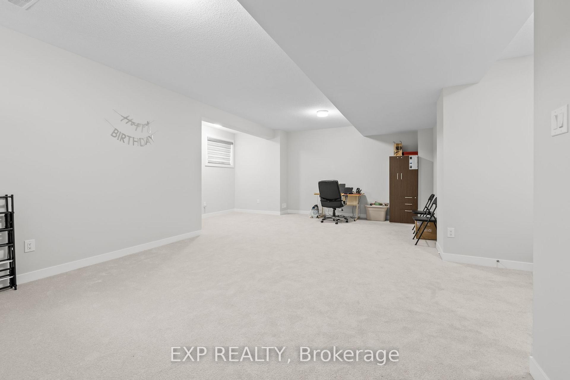 Photo 18 of 212 Conservancy Drive, Ottawa, Barrhaven - Heritage Park — HOMEH