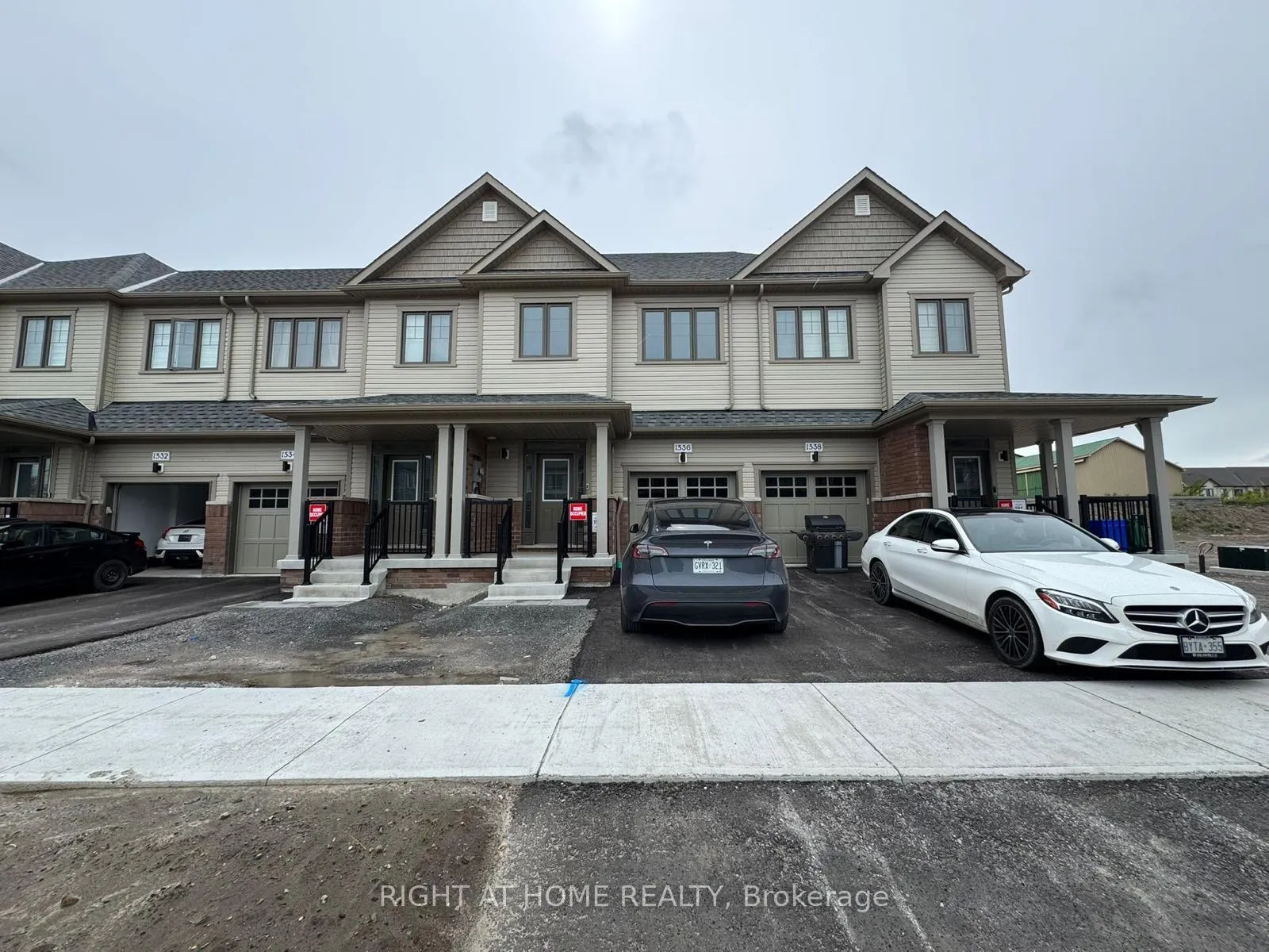 Photo 1 of 1536 Wheatcroft Drive, Oshawa, Kedron — HOMEH