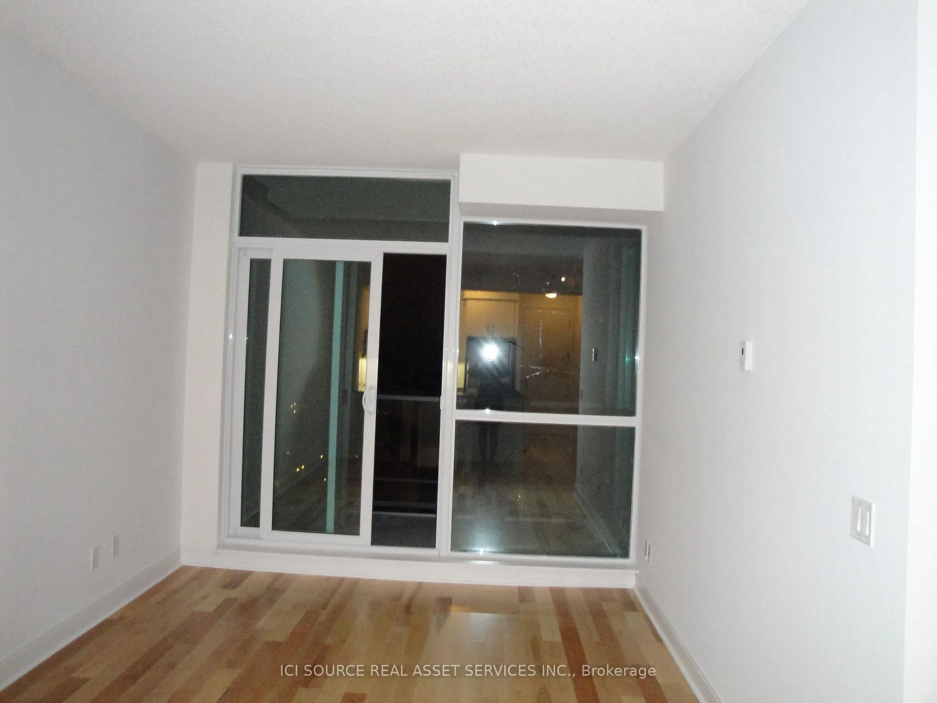 Photo 10 of Unit 1803, 1 Scott Street, Toronto, Waterfront Communities — HOMEH