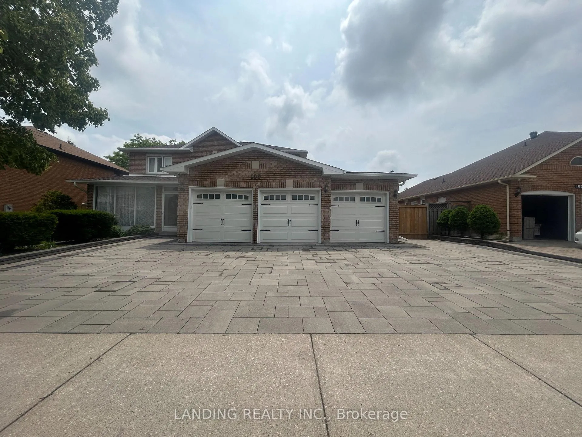 Front of Unit Basement, 109 Highglen Avenue