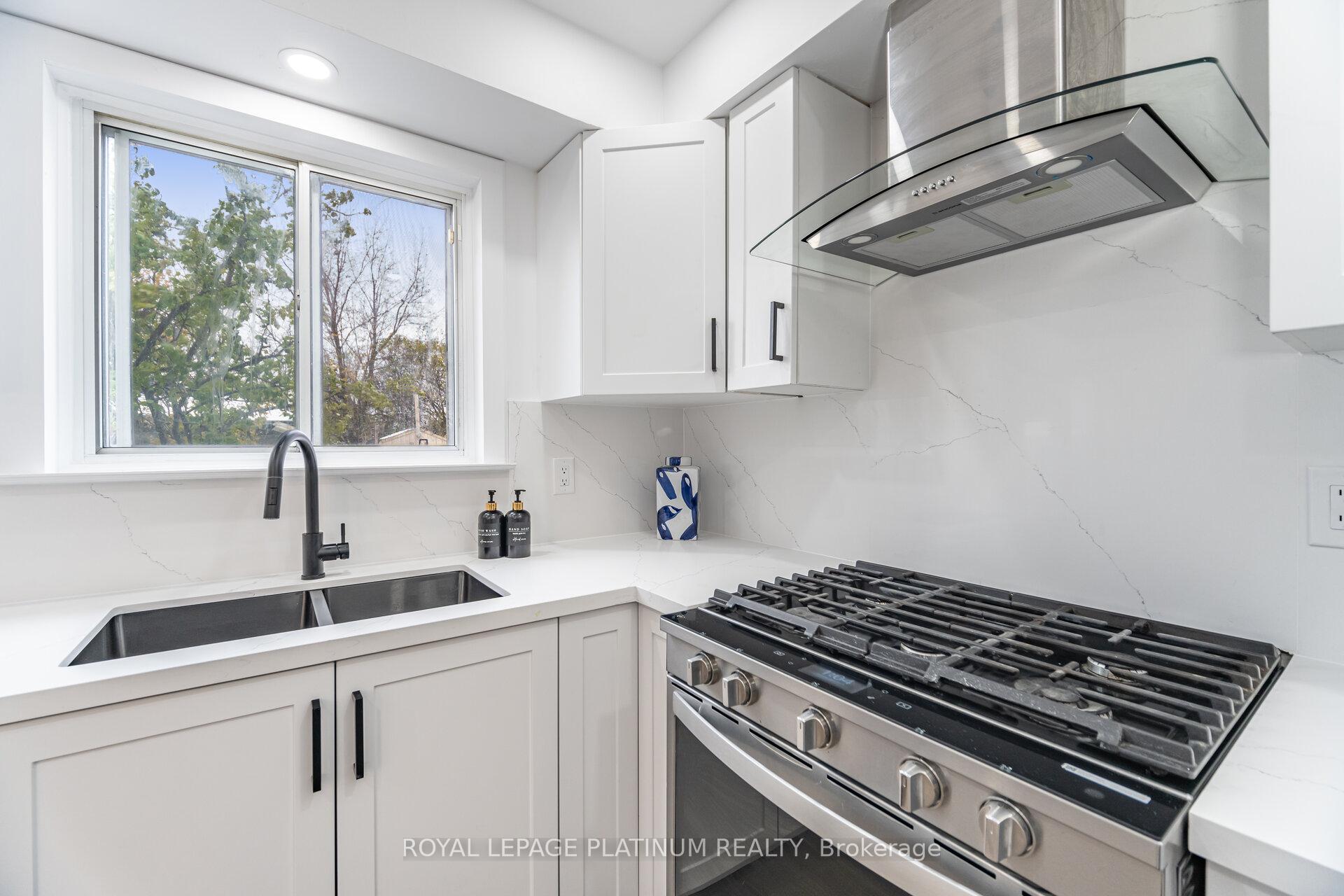 Photo 15 of 230 Archdekin Drive, Brampton, Madoc — HOMEH